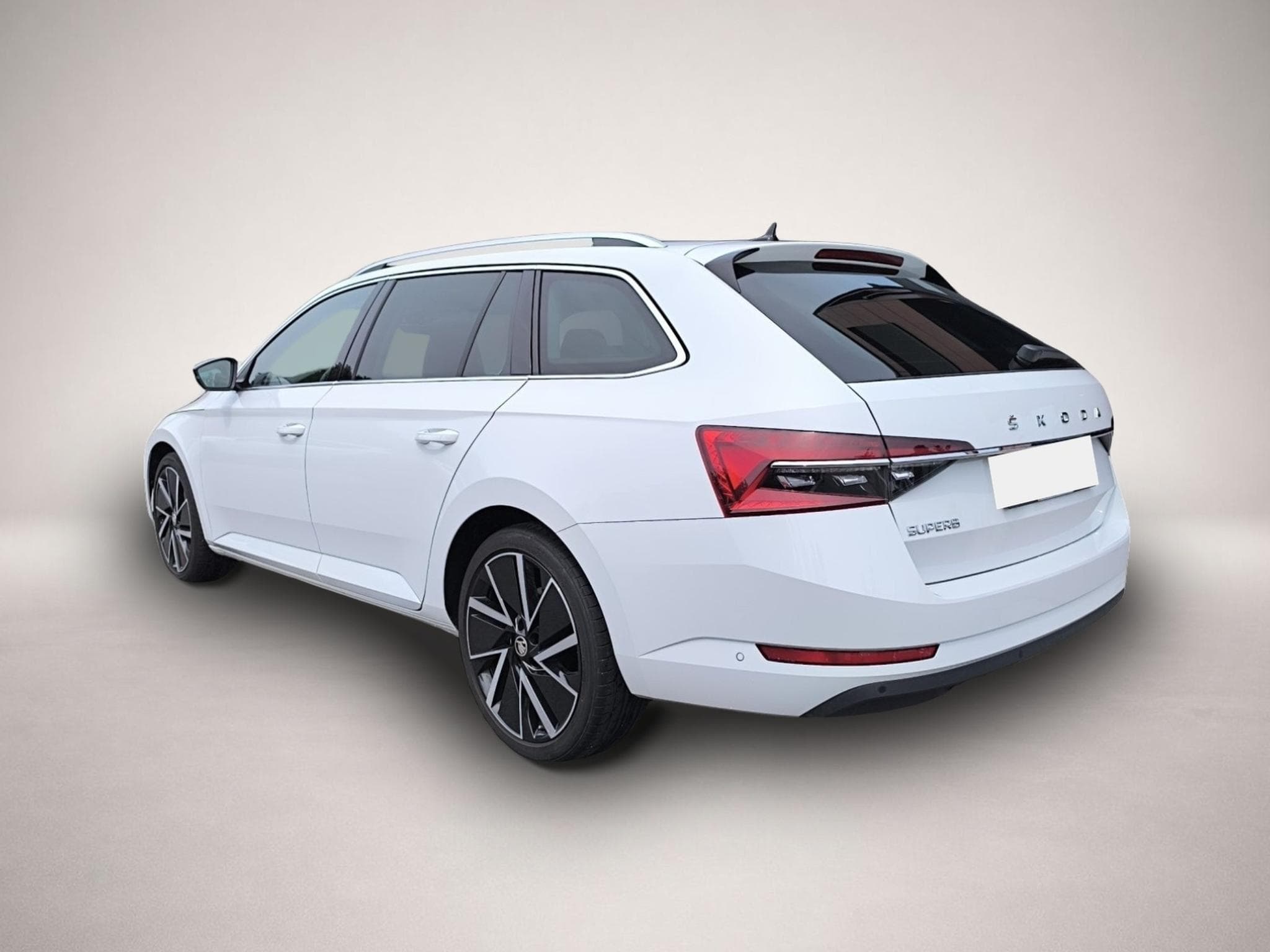 Skoda Superb (2023) - Photo 5