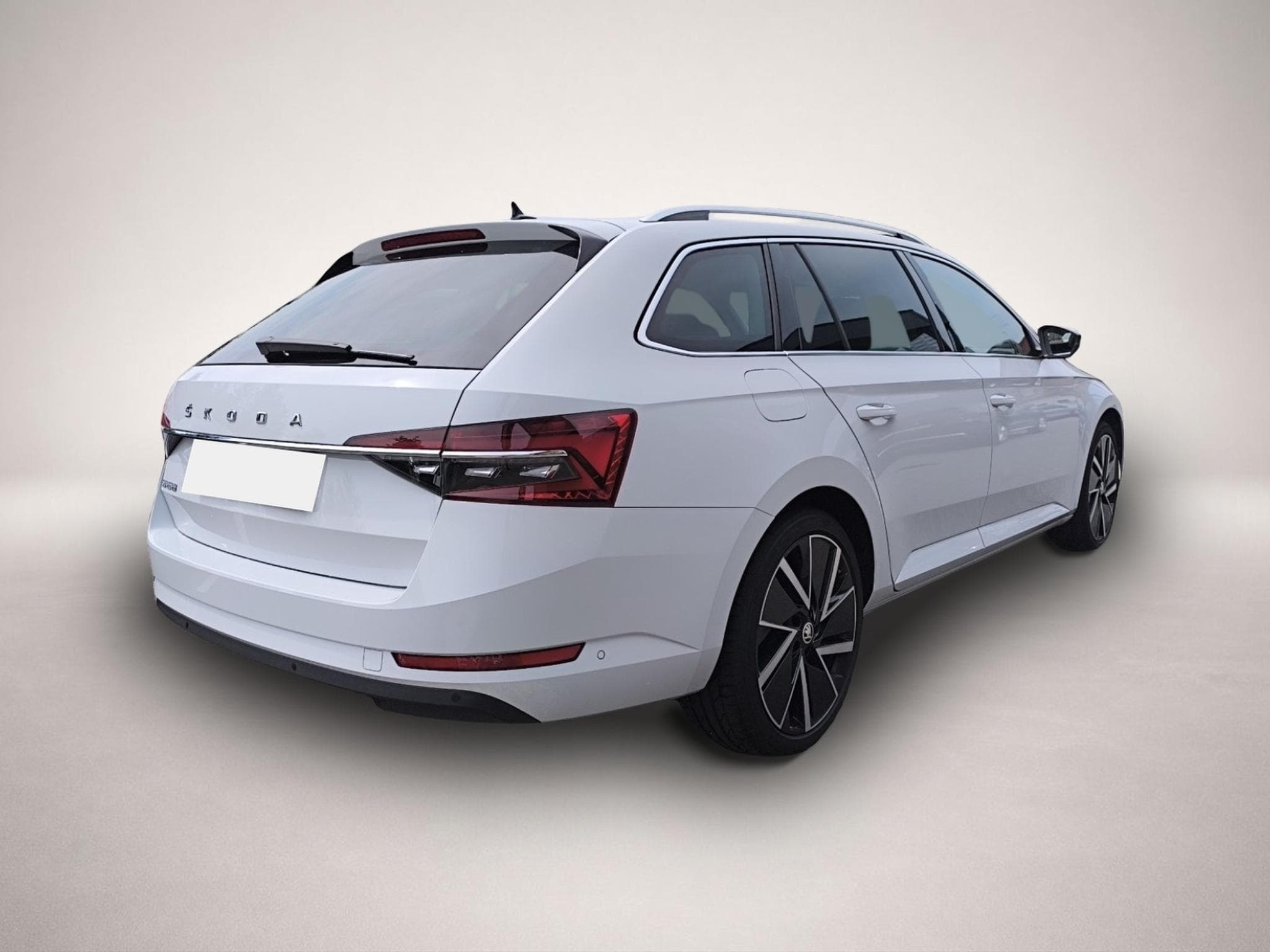 Skoda Superb (2023) - Photo 7