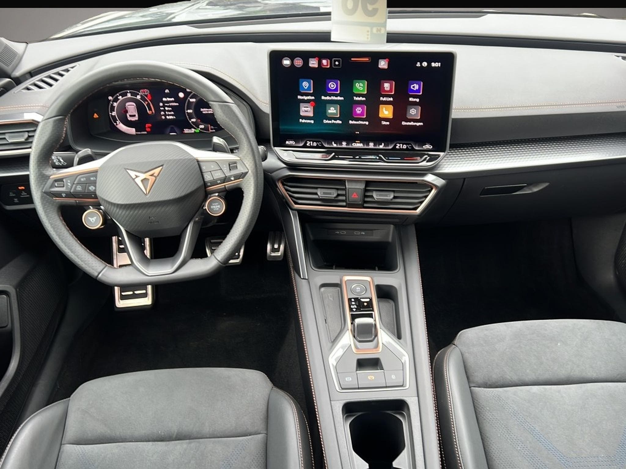 Cupra Leon (2025) - Photo 3