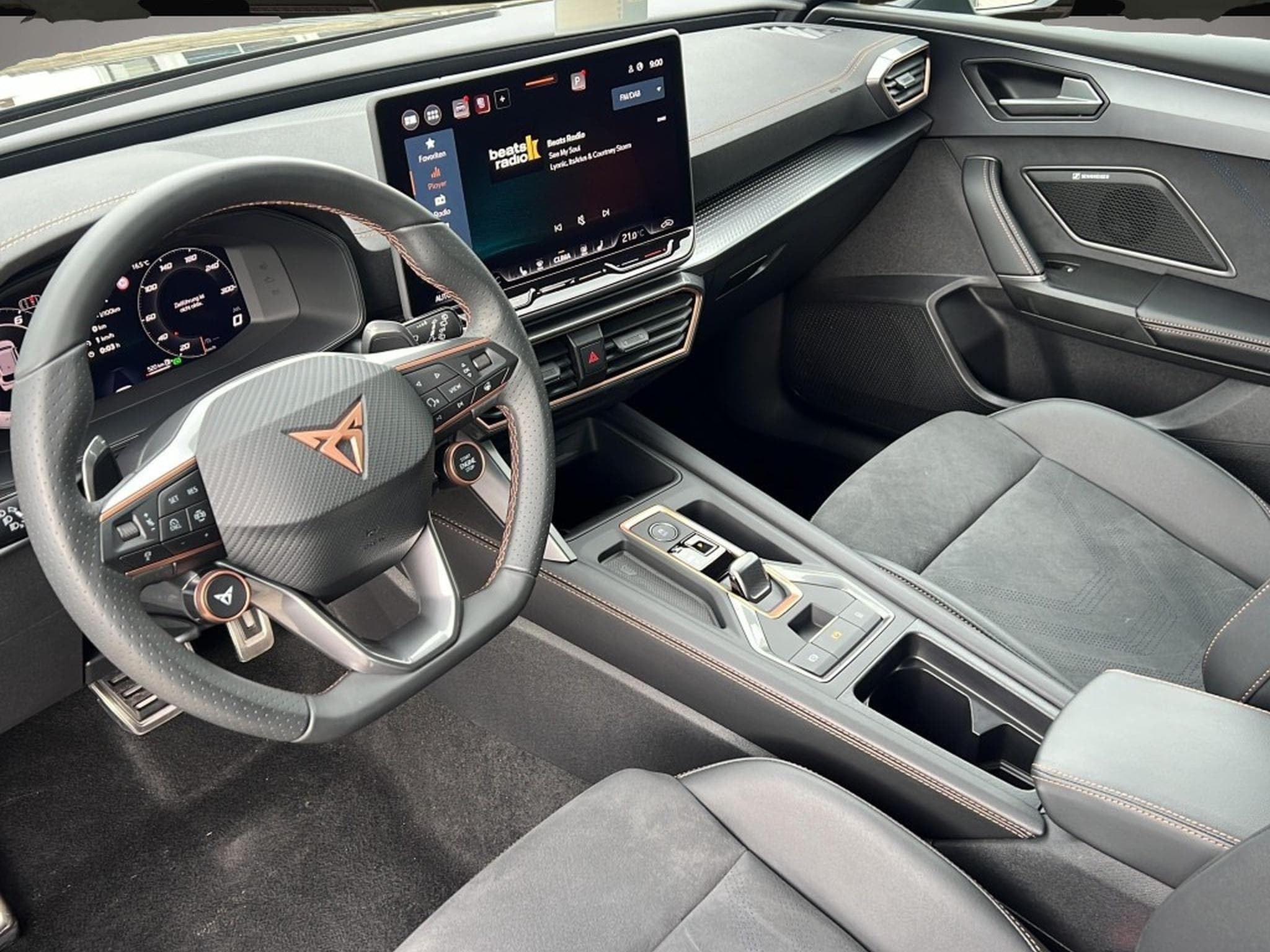 Cupra Leon (2025) - Photo 5