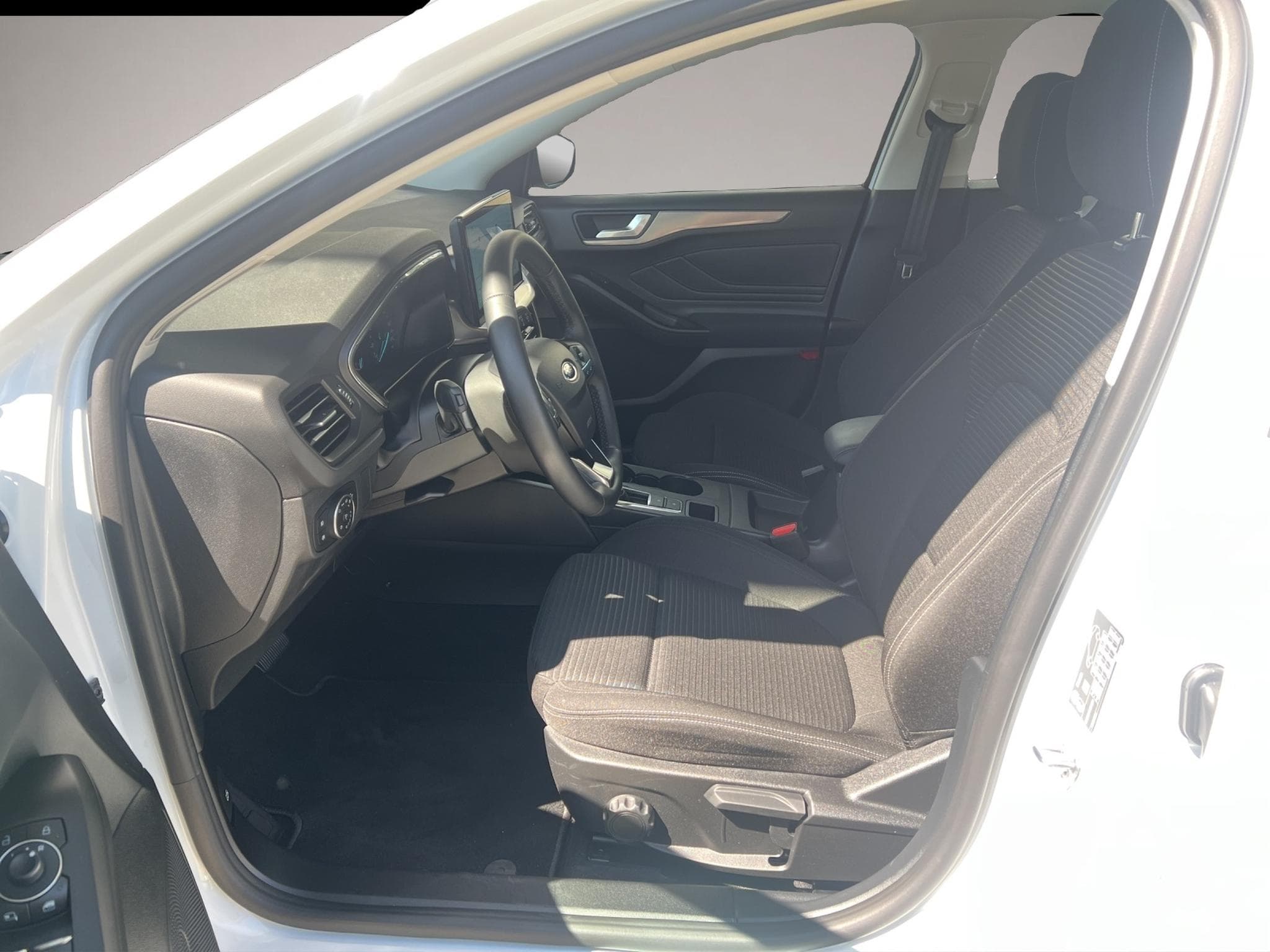 Ford Focus (2024) - Photo 7
