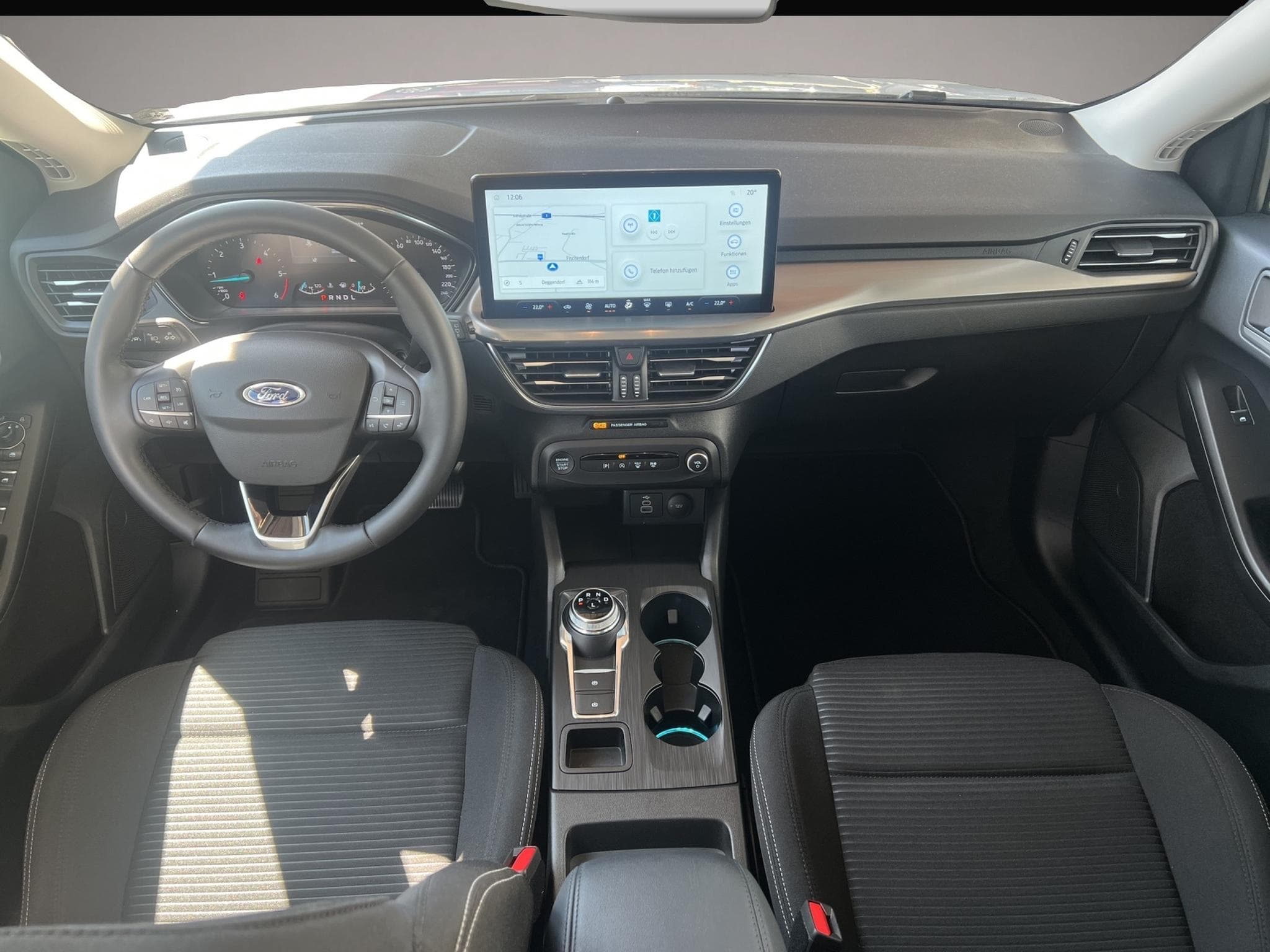 Ford Focus (2024) - Photo 8