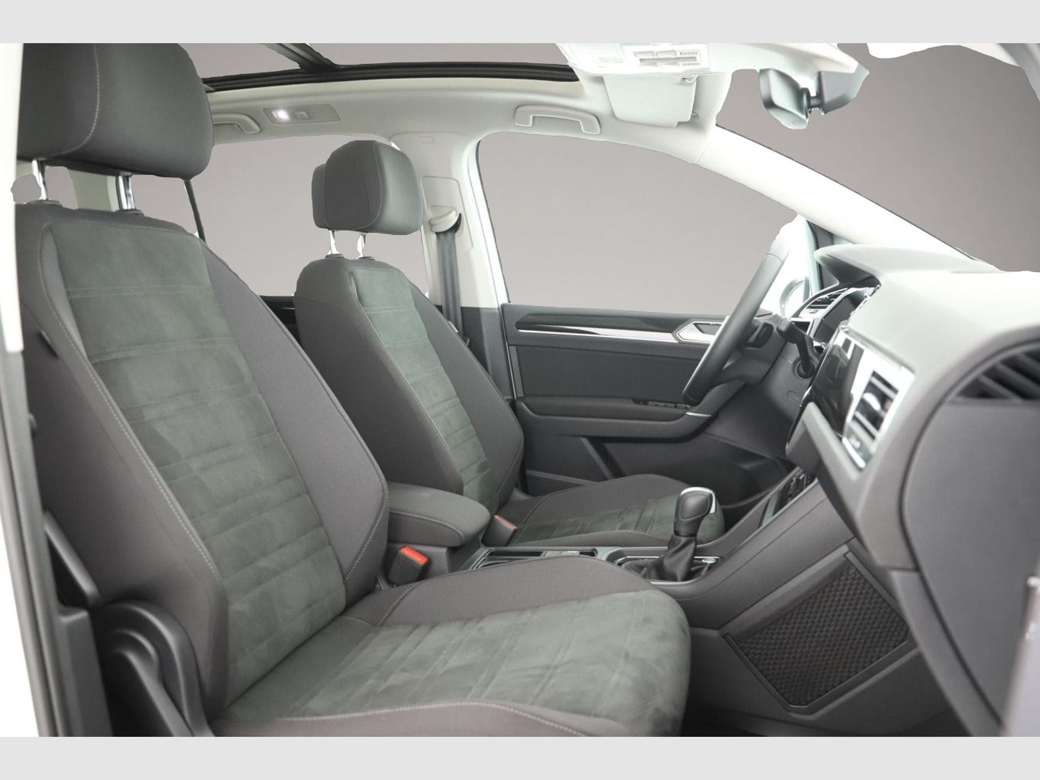 VW Touran (2025) - Photo 6