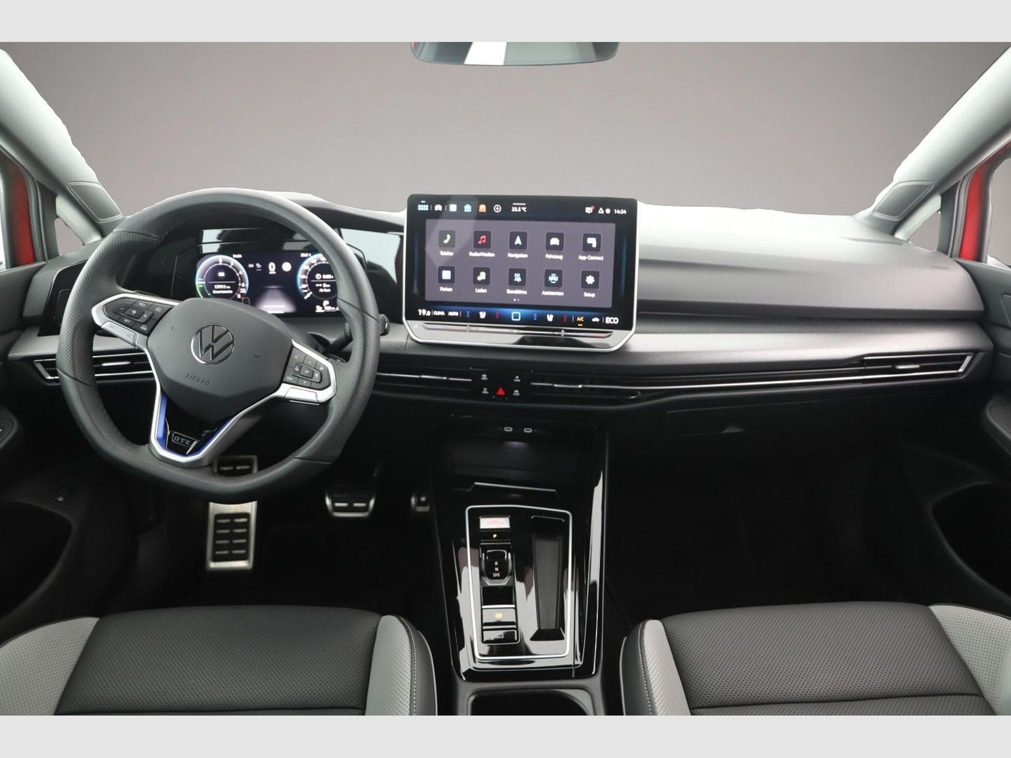 VW Golf (2025) - Photo 7