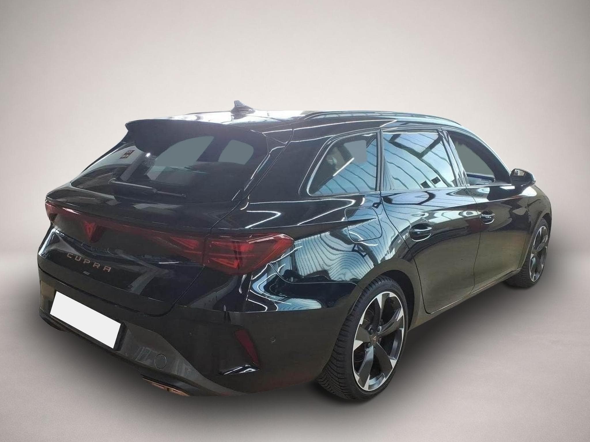 Cupra Leon (2025) - Photo 1
