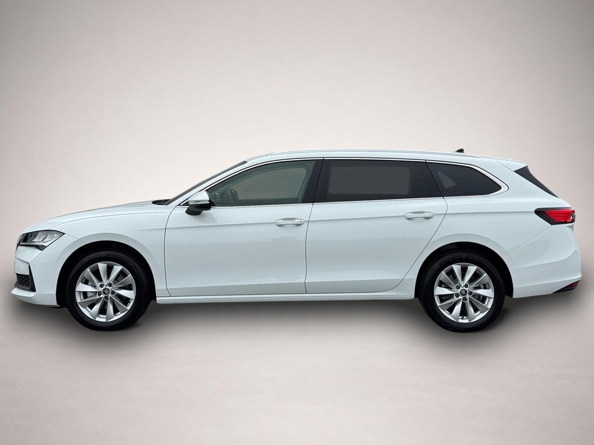 Skoda Superb (2026) - Photo 3