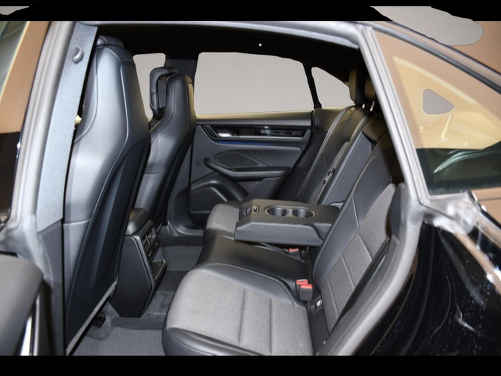 Porsche Macan (2024) - Photo 6