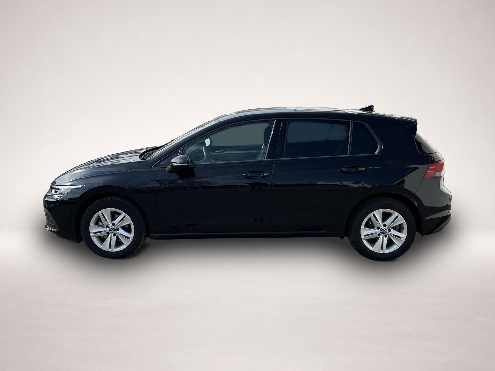 VW Golf (2023) - Photo 1