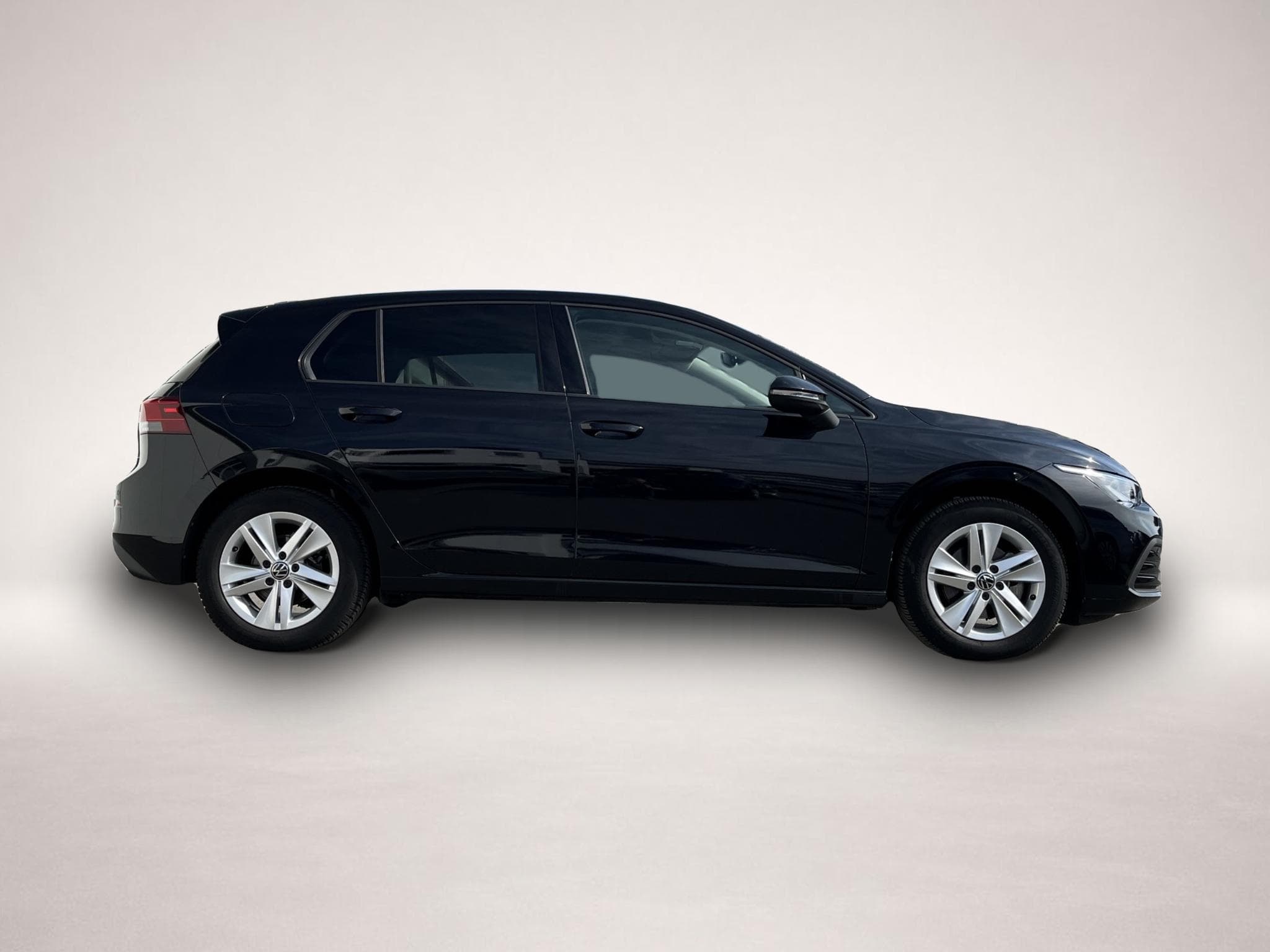 VW Golf (2023) - Photo 3
