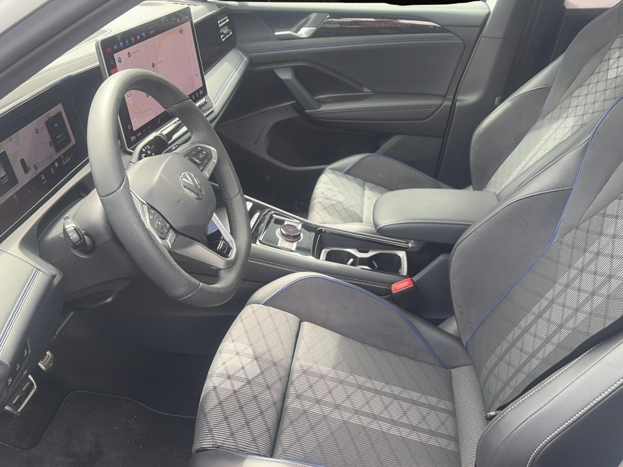 VW Tiguan (2025) - Photo 6