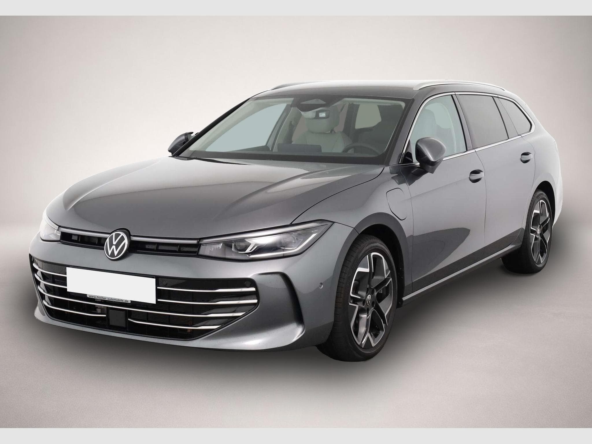 VW Passat (2025) - Photo 1