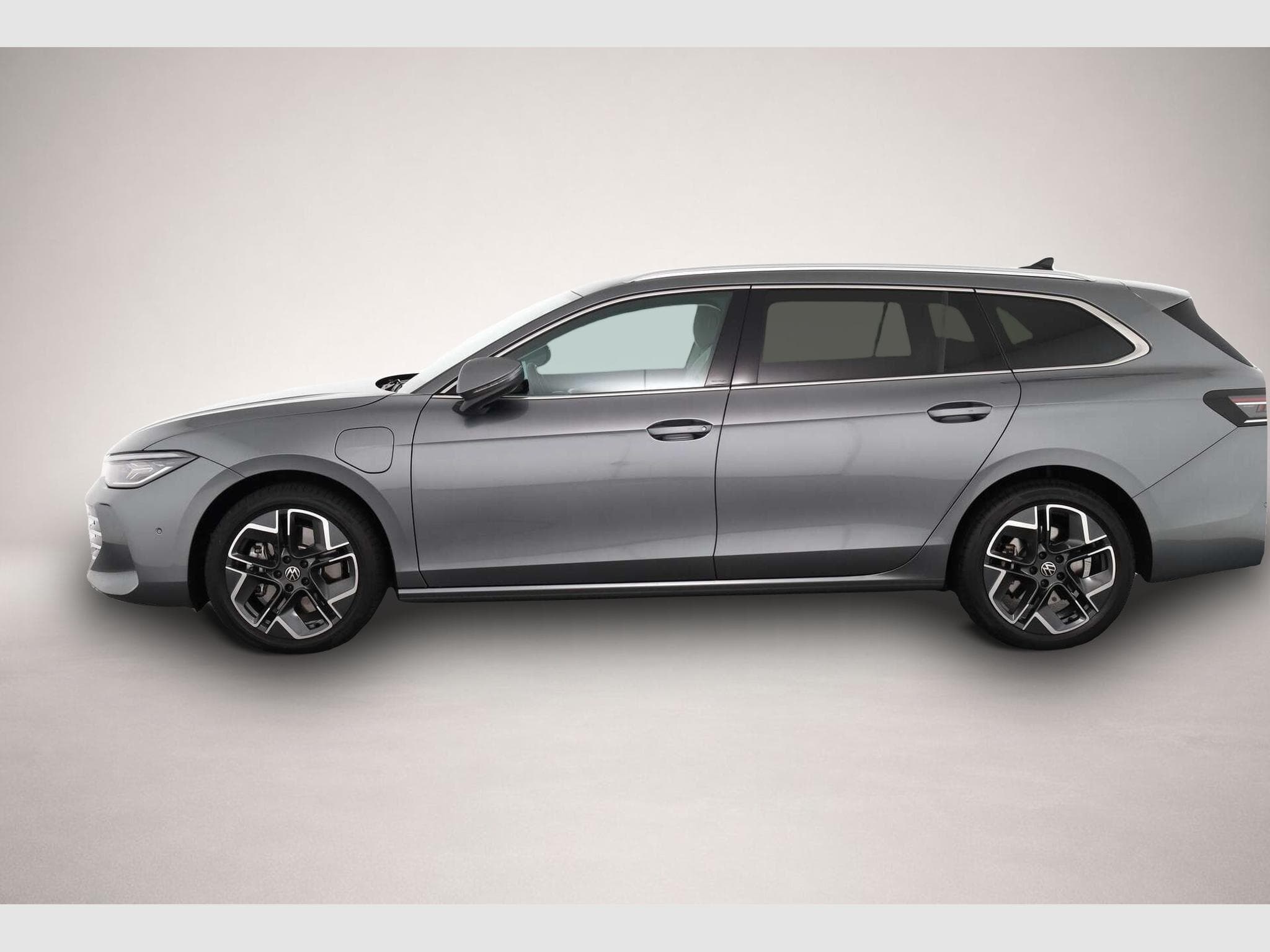 VW Passat (2025) - Photo 4