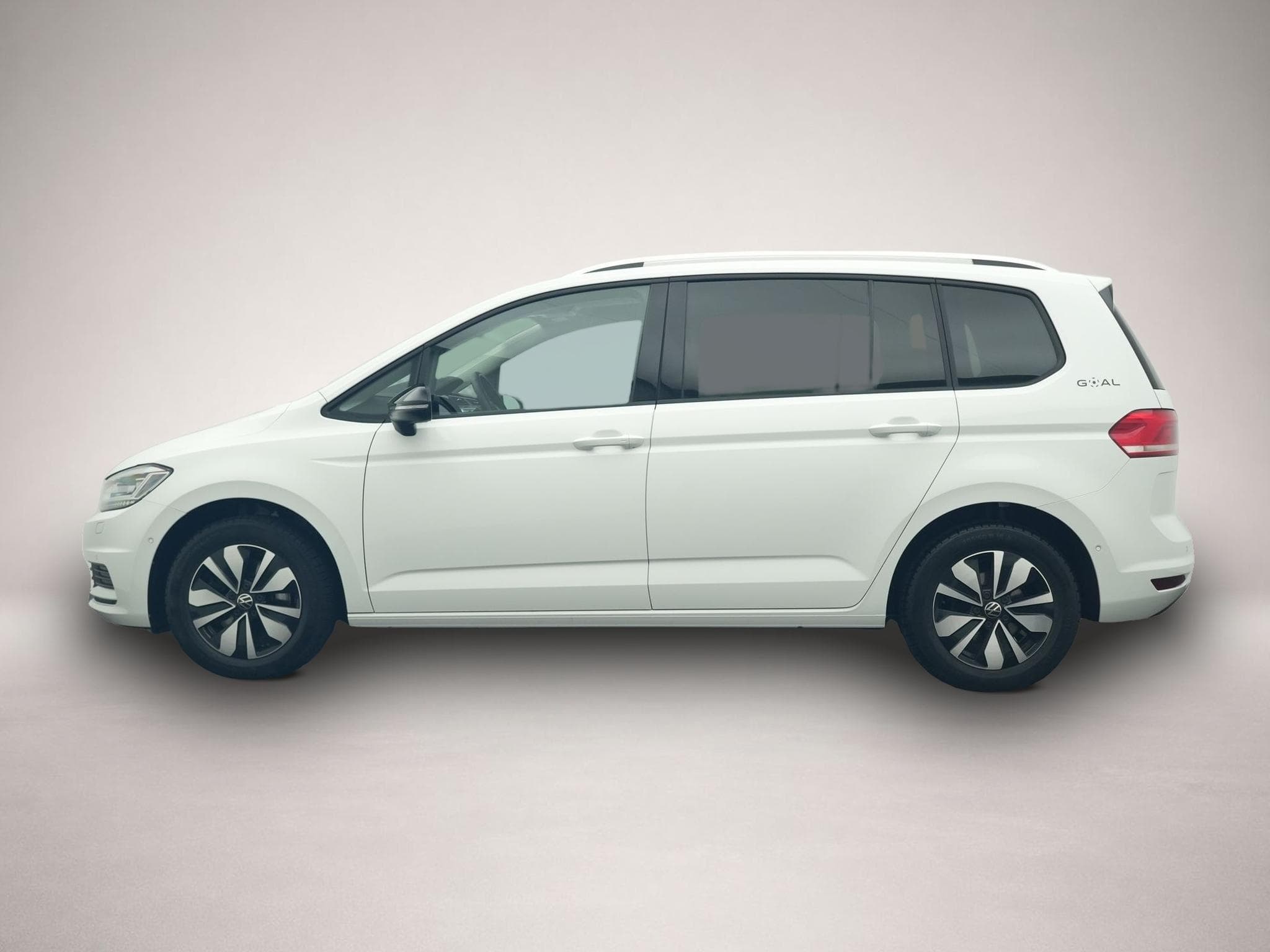 VW Touran (2025) - Photo 2