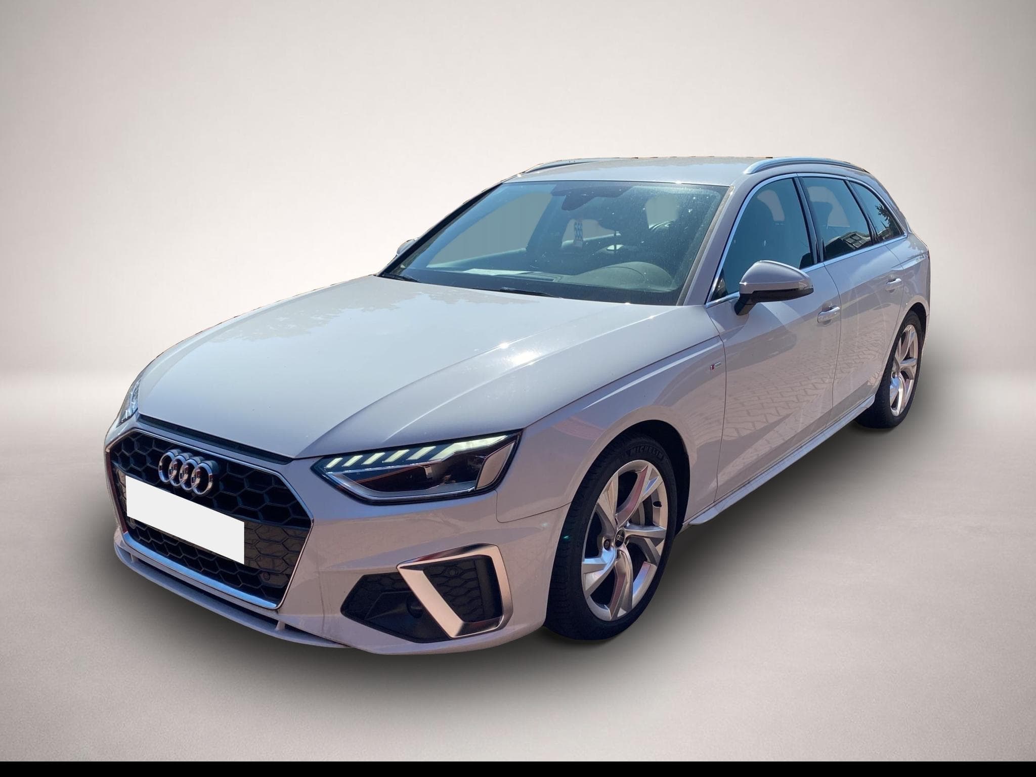 Audi A4 (2024) - Photo 1