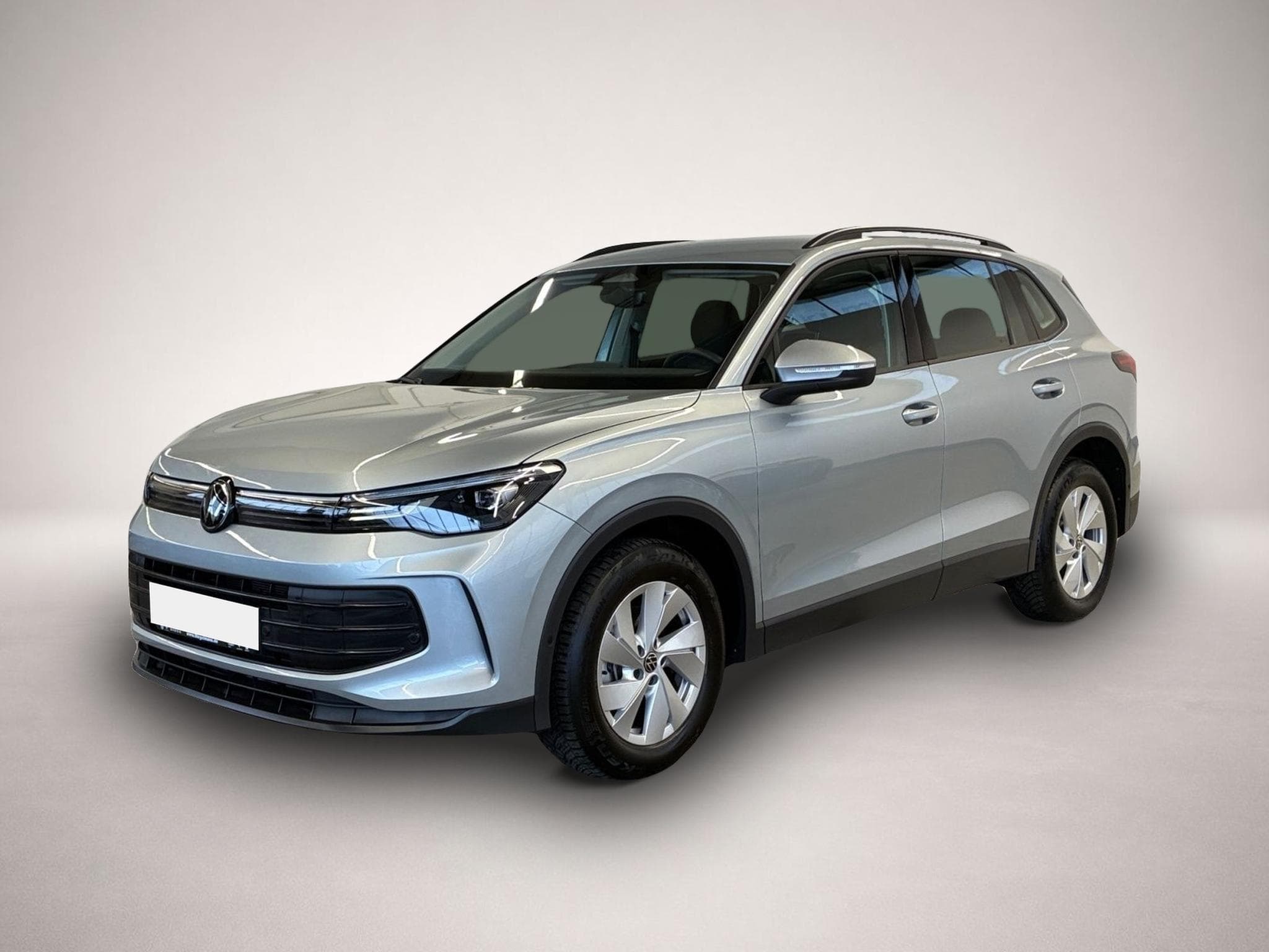 VW Tiguan (2024) - Photo 1
