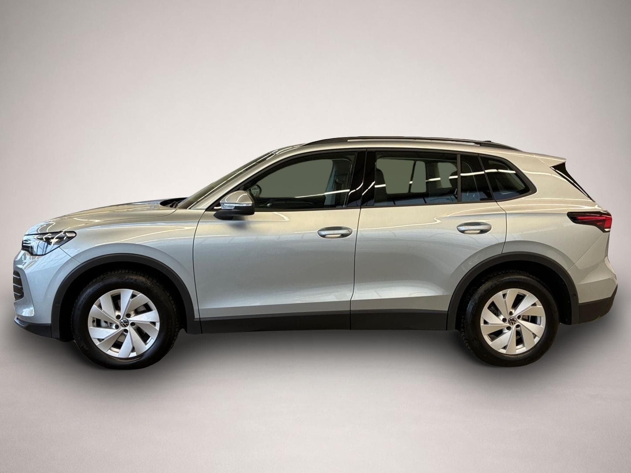 VW Tiguan (2024) - Photo 2