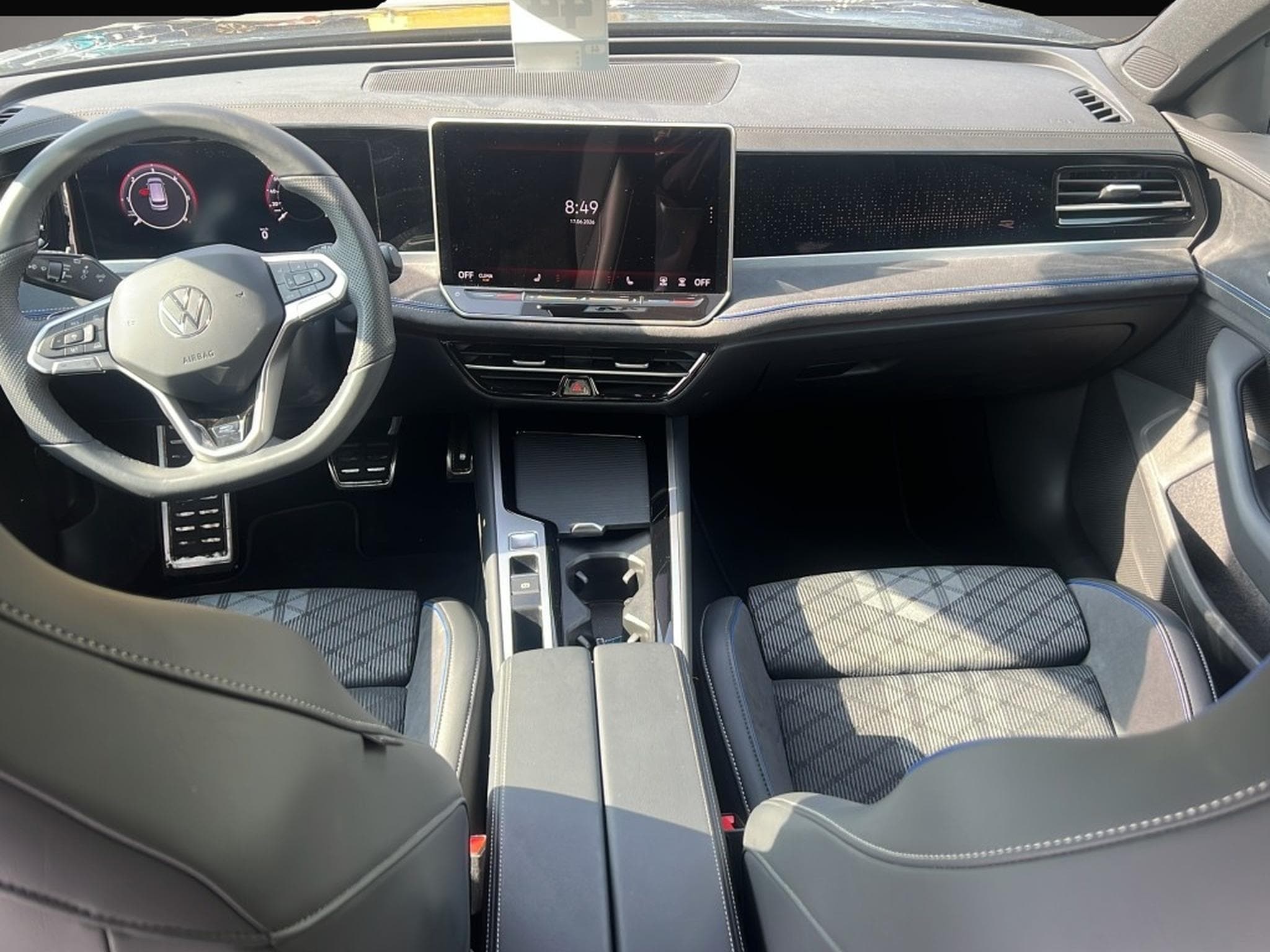 VW Passat (2025) - Photo 6