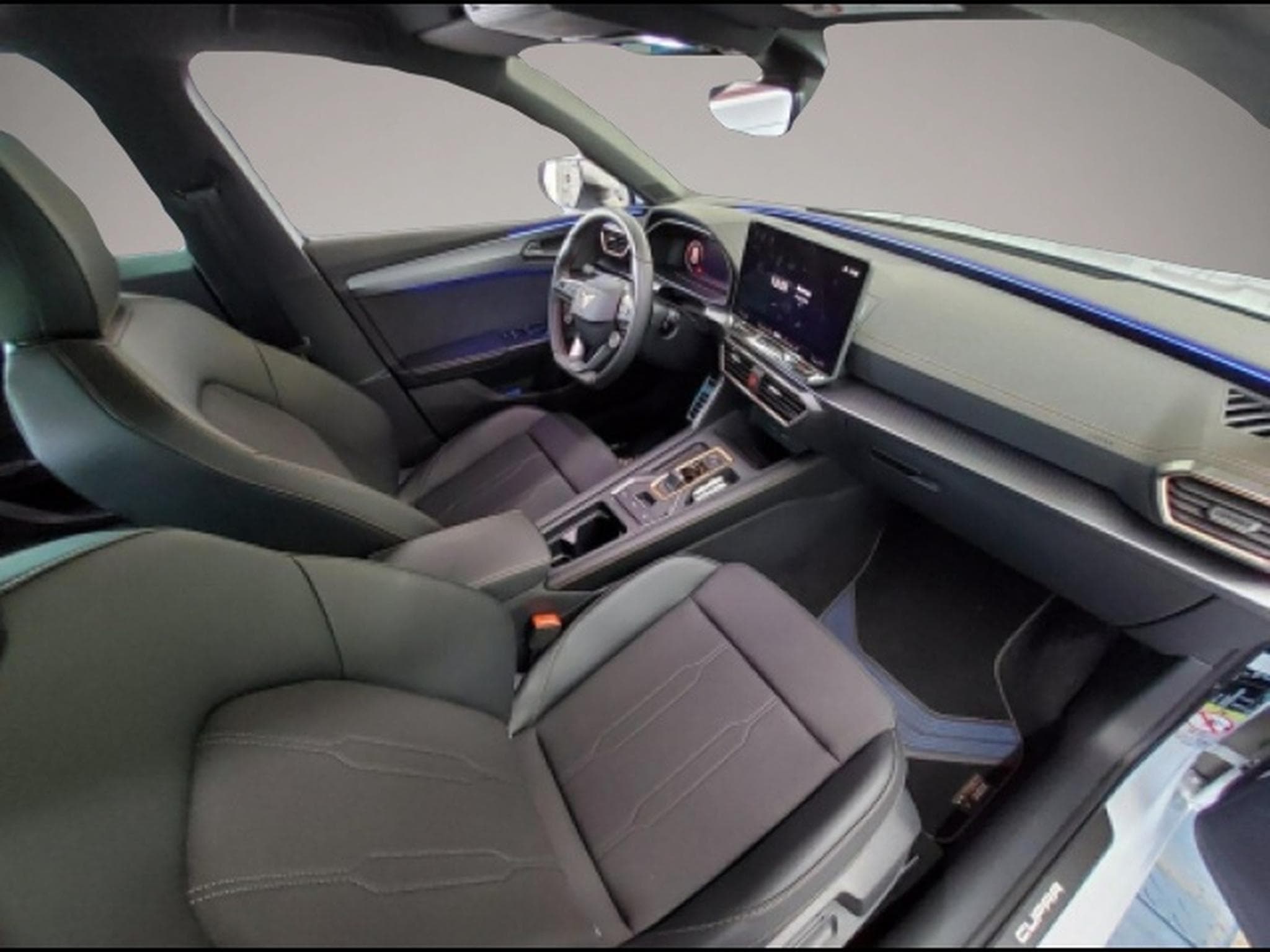 Cupra Leon (2025) - Photo 1