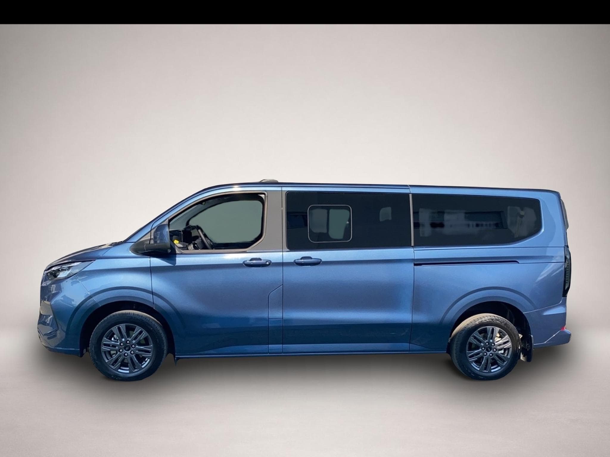Ford Tourneo (2024) - Photo 2