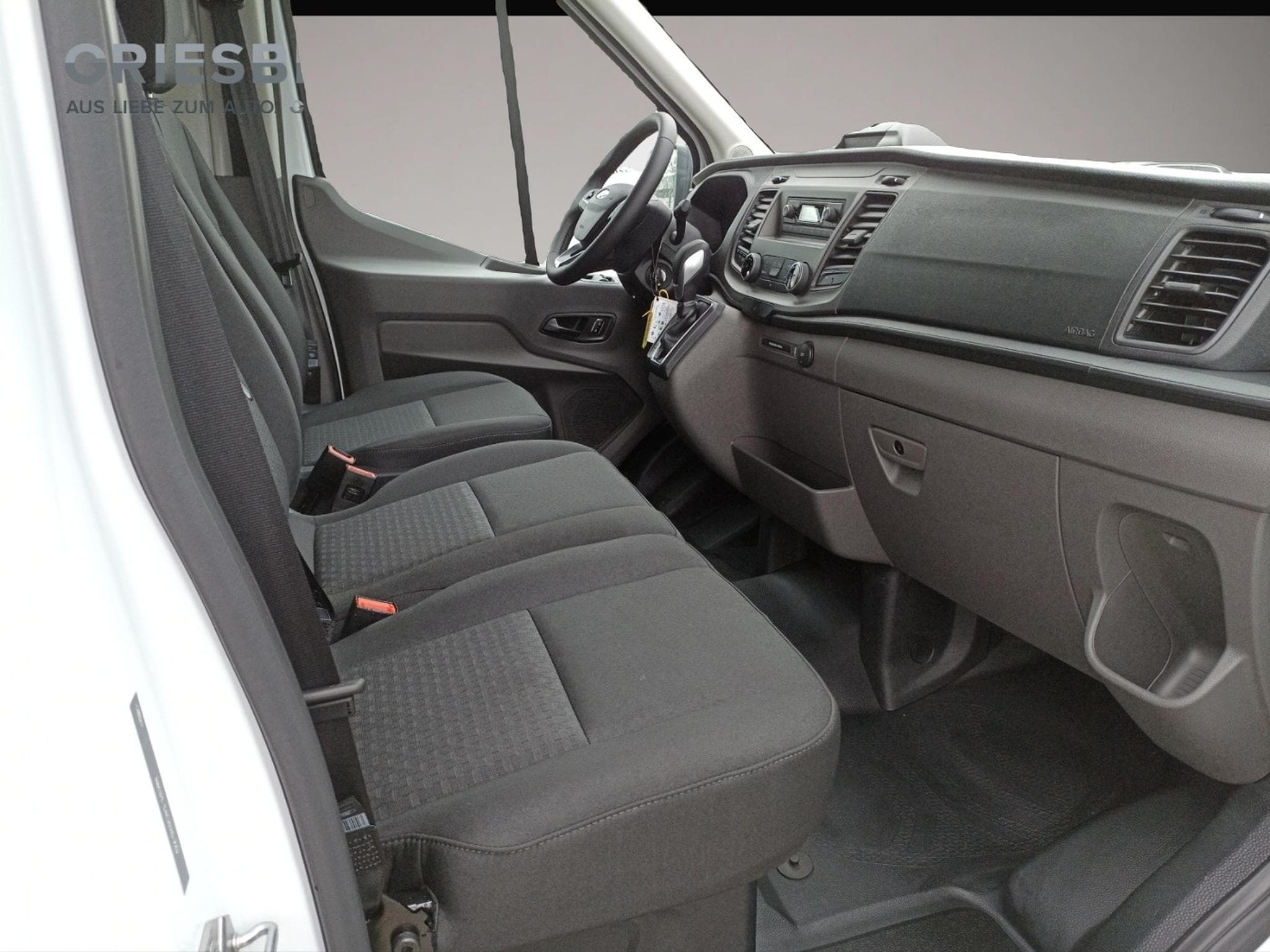 Ford Transit (2024) - Photo 7