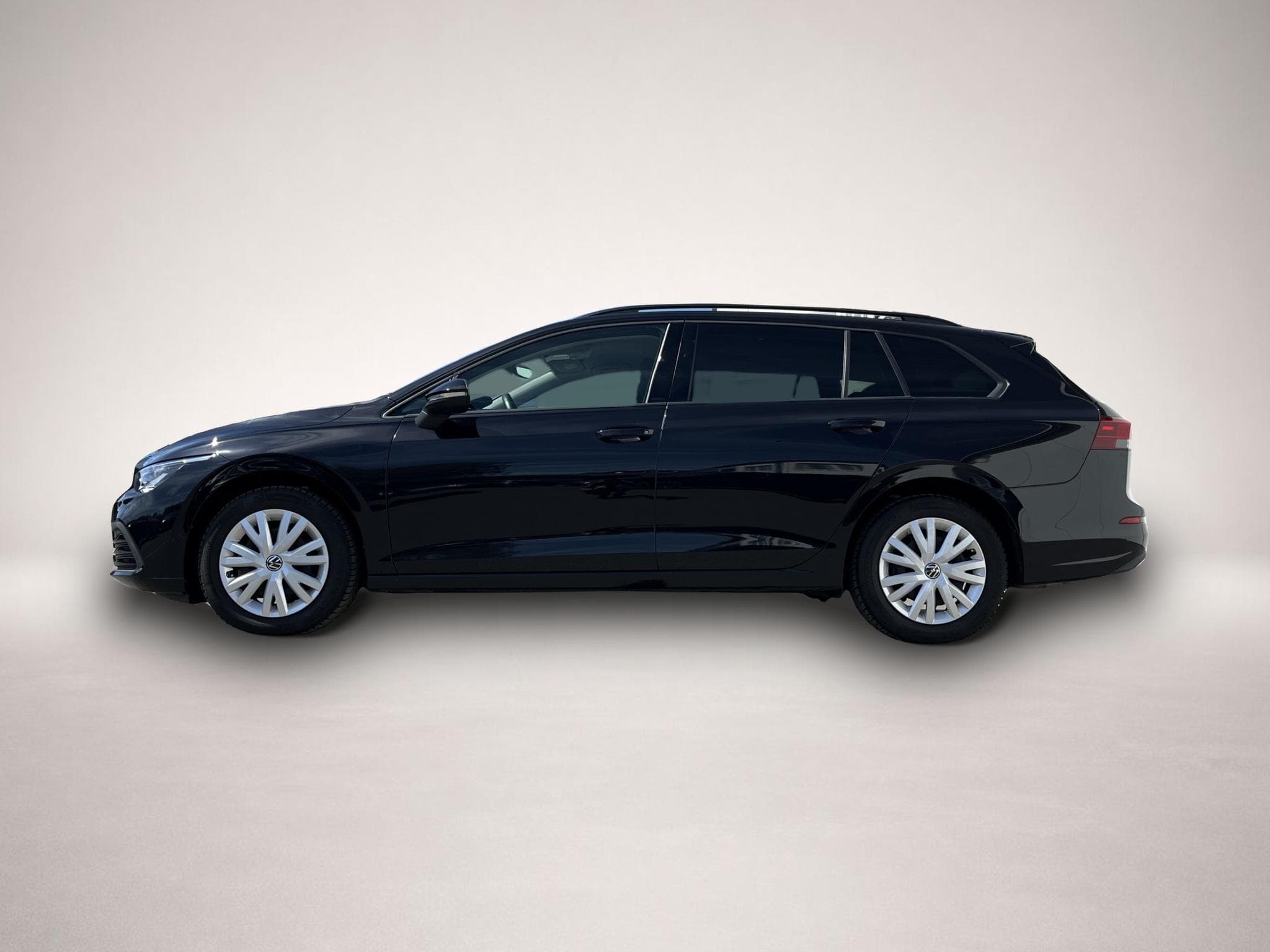 VW Golf (2022) - Photo 1