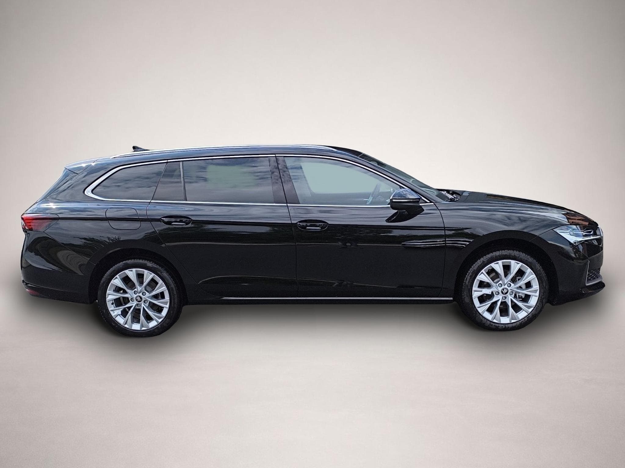 Skoda Superb (2026) - Photo 8