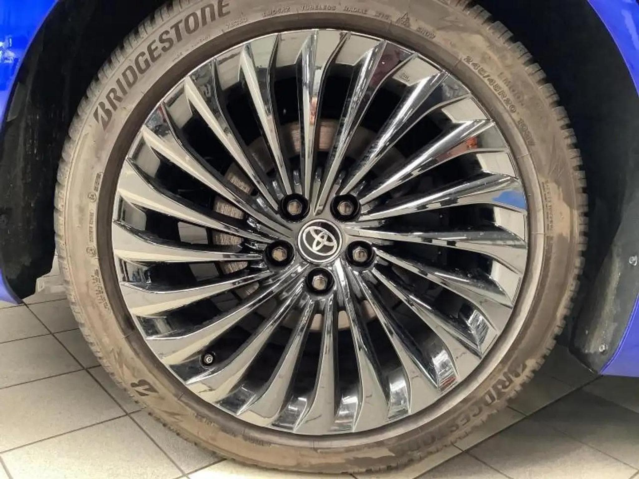 Toyota Mirai (2022) - Photo 12