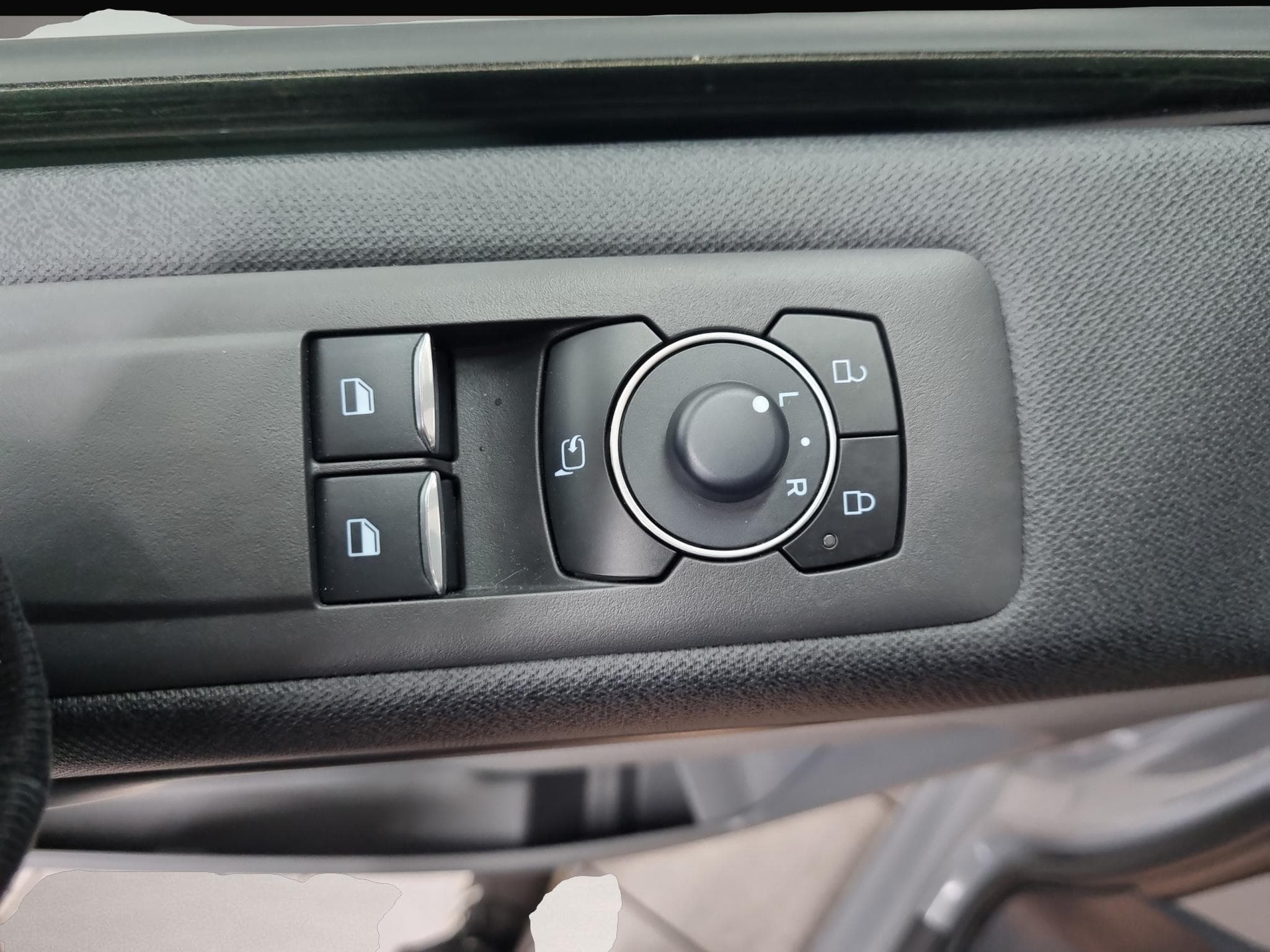 Ford Tourneo (2026) - Photo 8