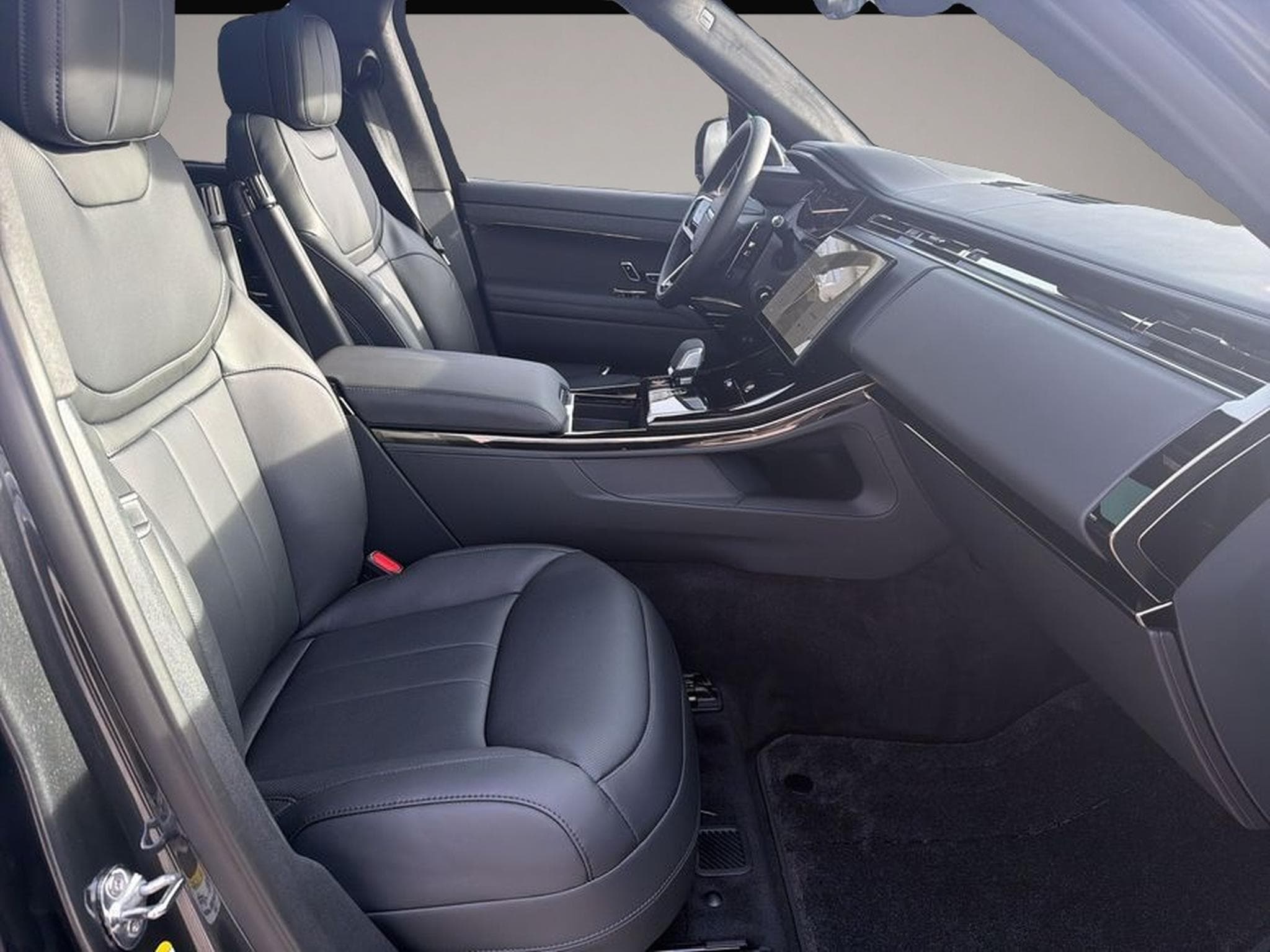 Land-Rover Discovery Sport (2026) - Photo 3