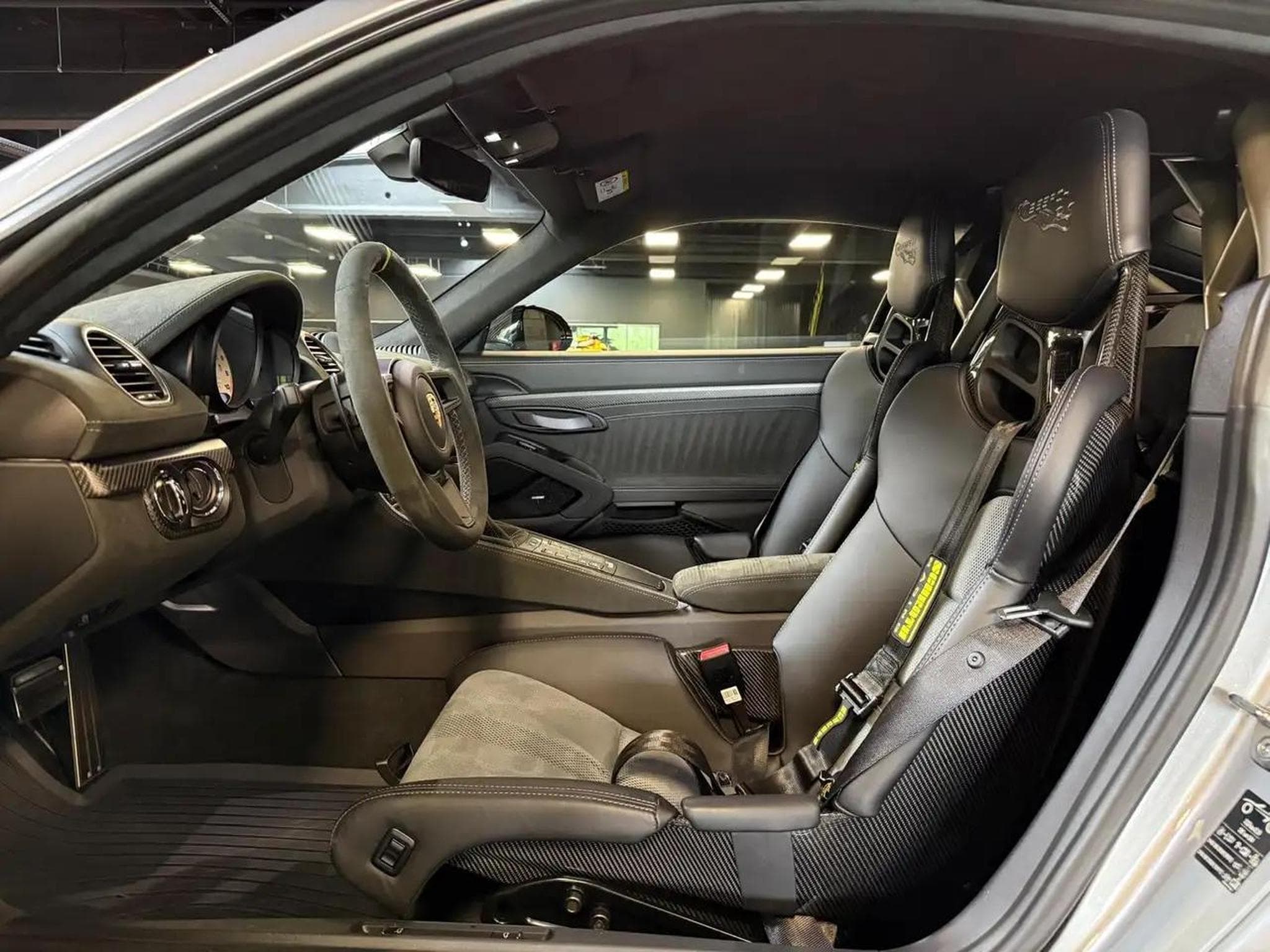 Porsche Cayman (2023) - Photo 15