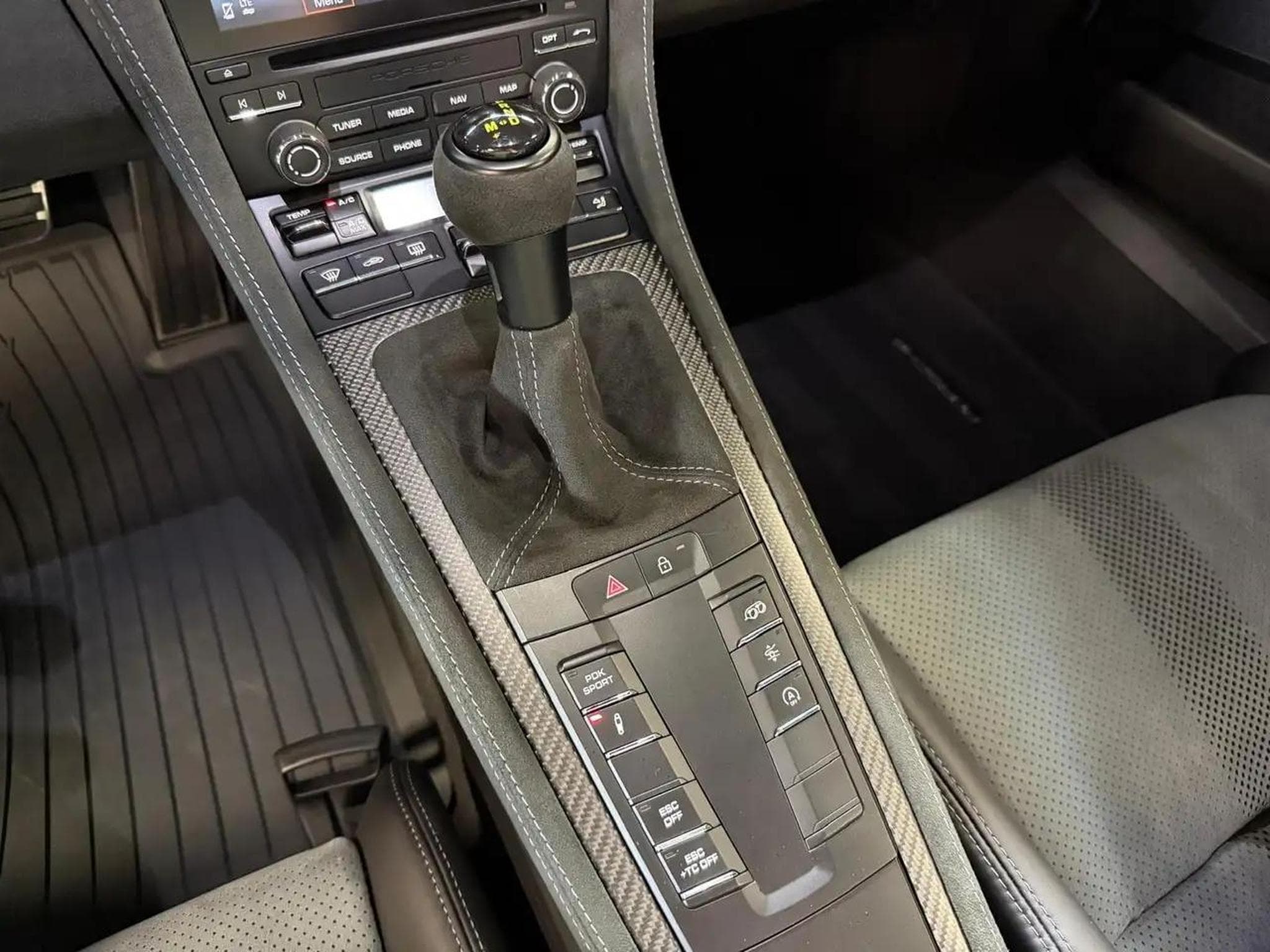 Porsche Cayman (2023) - Photo 21