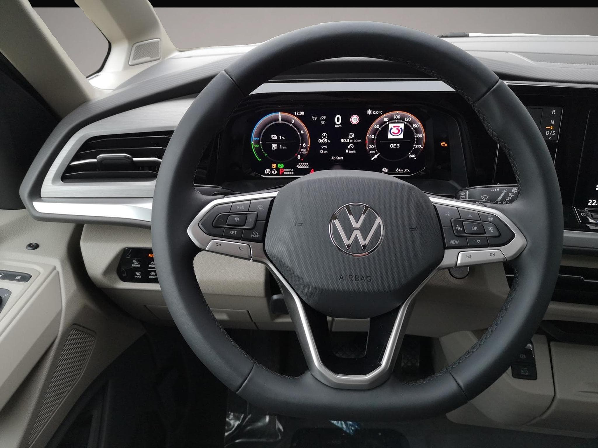 VW Multivan (2026) - Photo 1