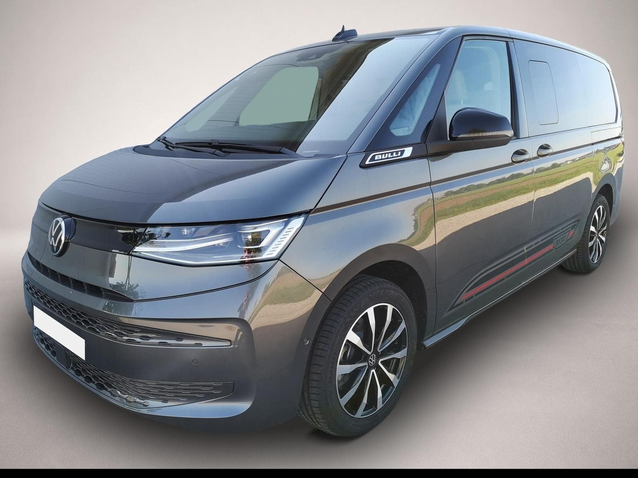 VW Multivan (2025) - Photo 1