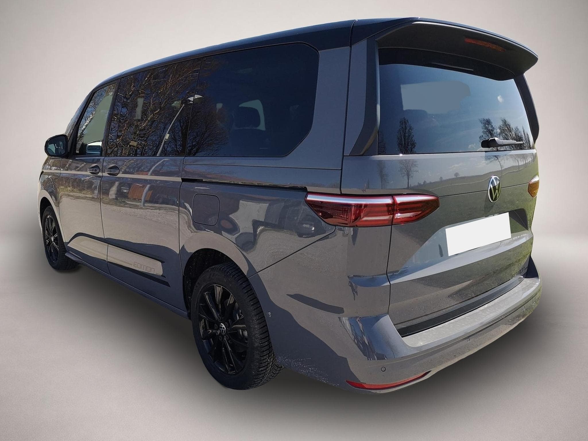 VW Multivan (2025) - Photo 2