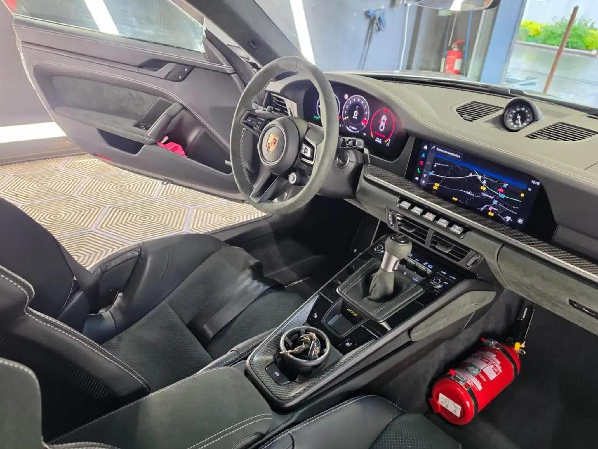 Porsche 911 (2025) - Photo 12