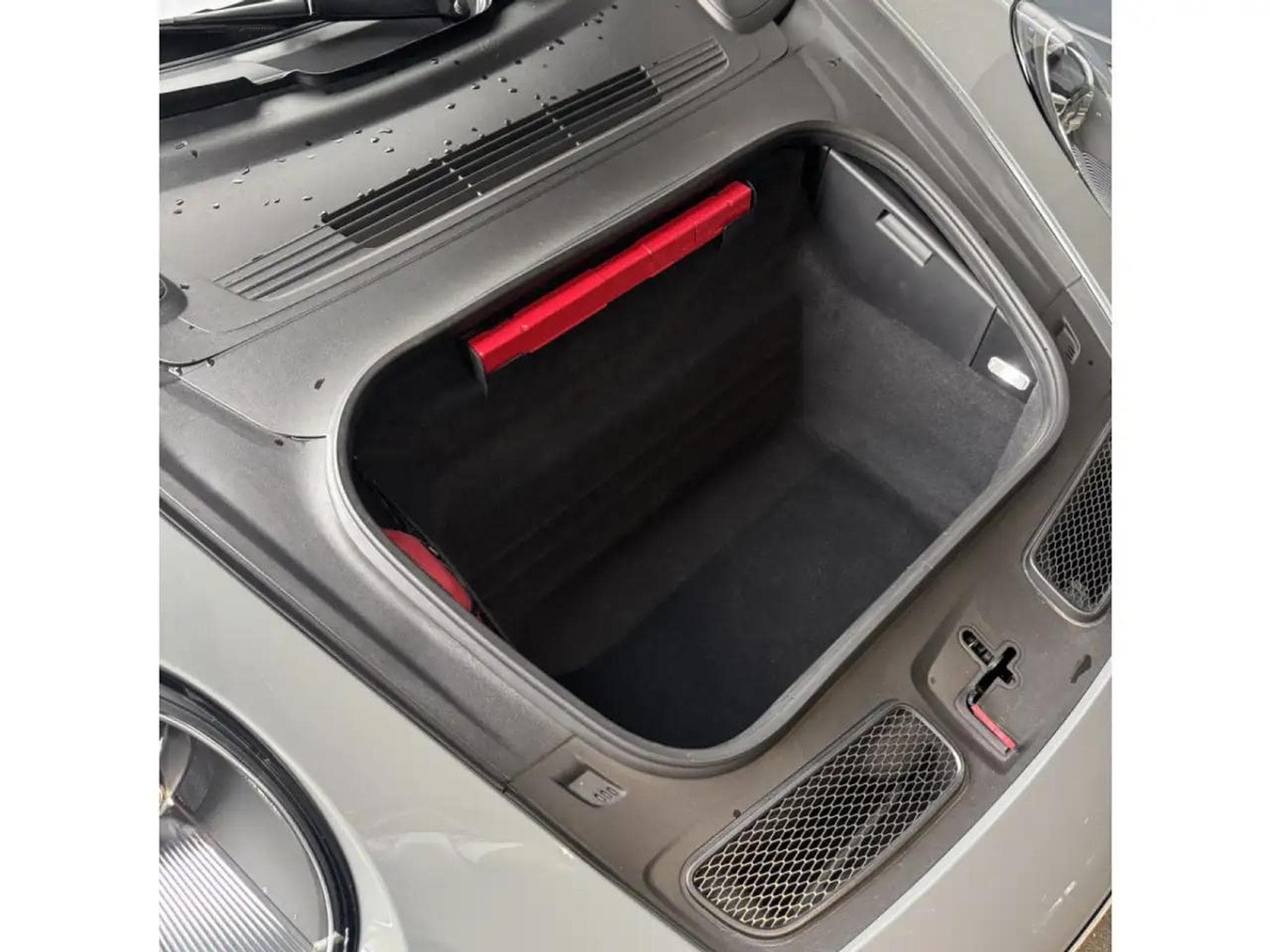 Porsche 911 (2023) - Photo 15