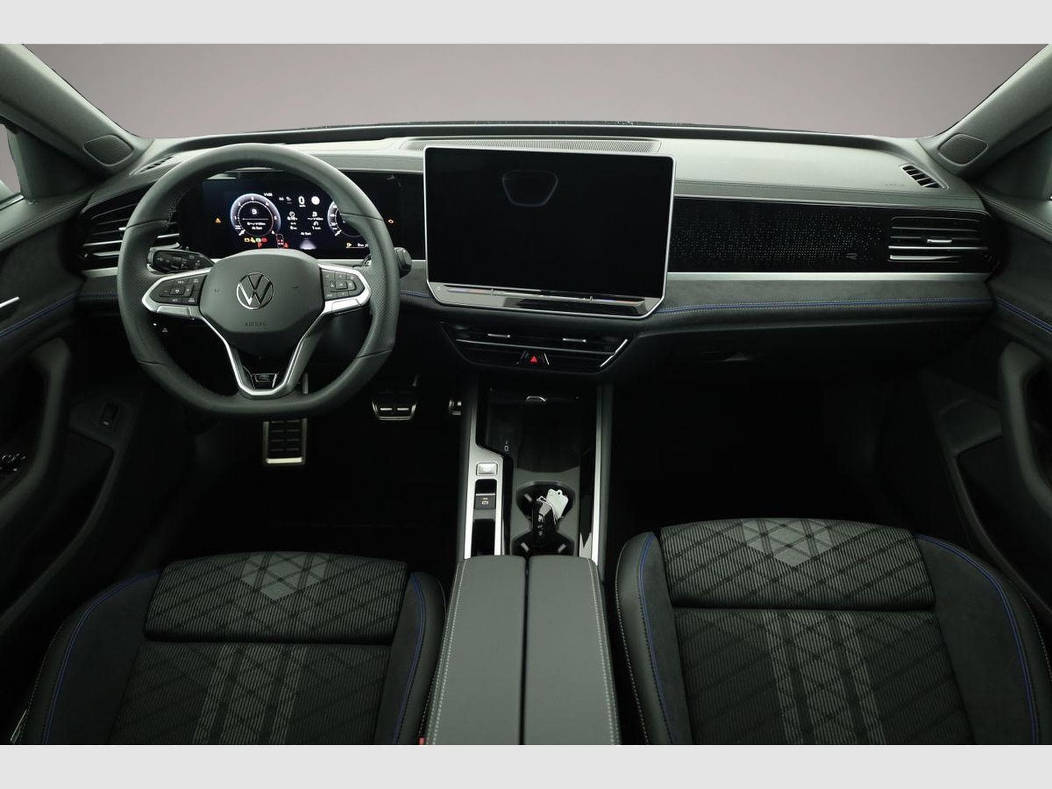 VW Passat (2026) - Photo 5