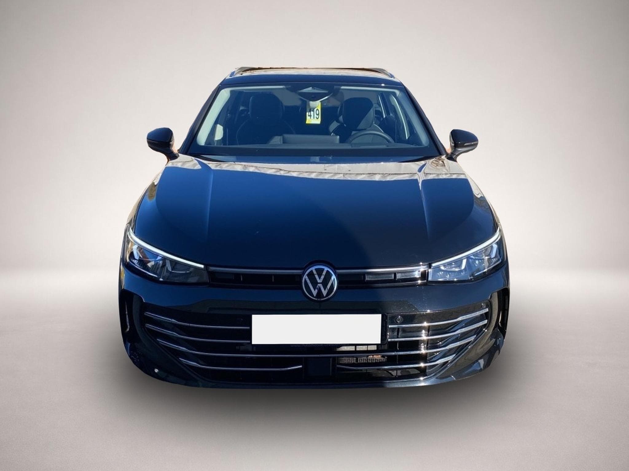 VW Passat (2025) - Photo 3