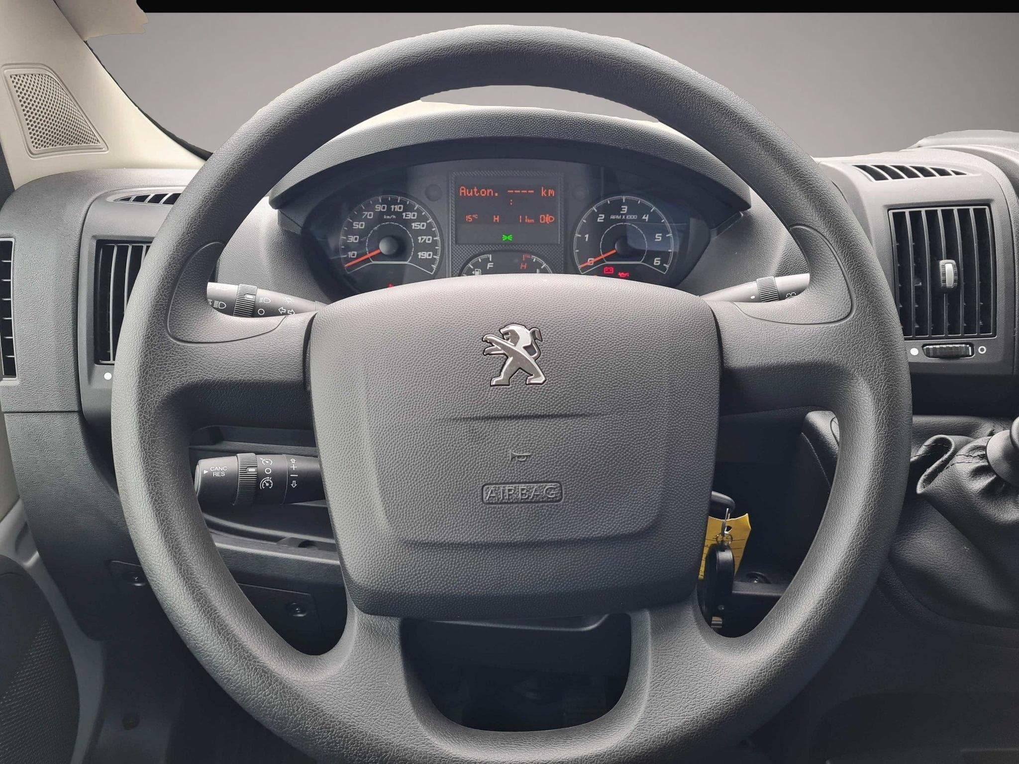 Peugeot Boxer (2022) - Photo 3