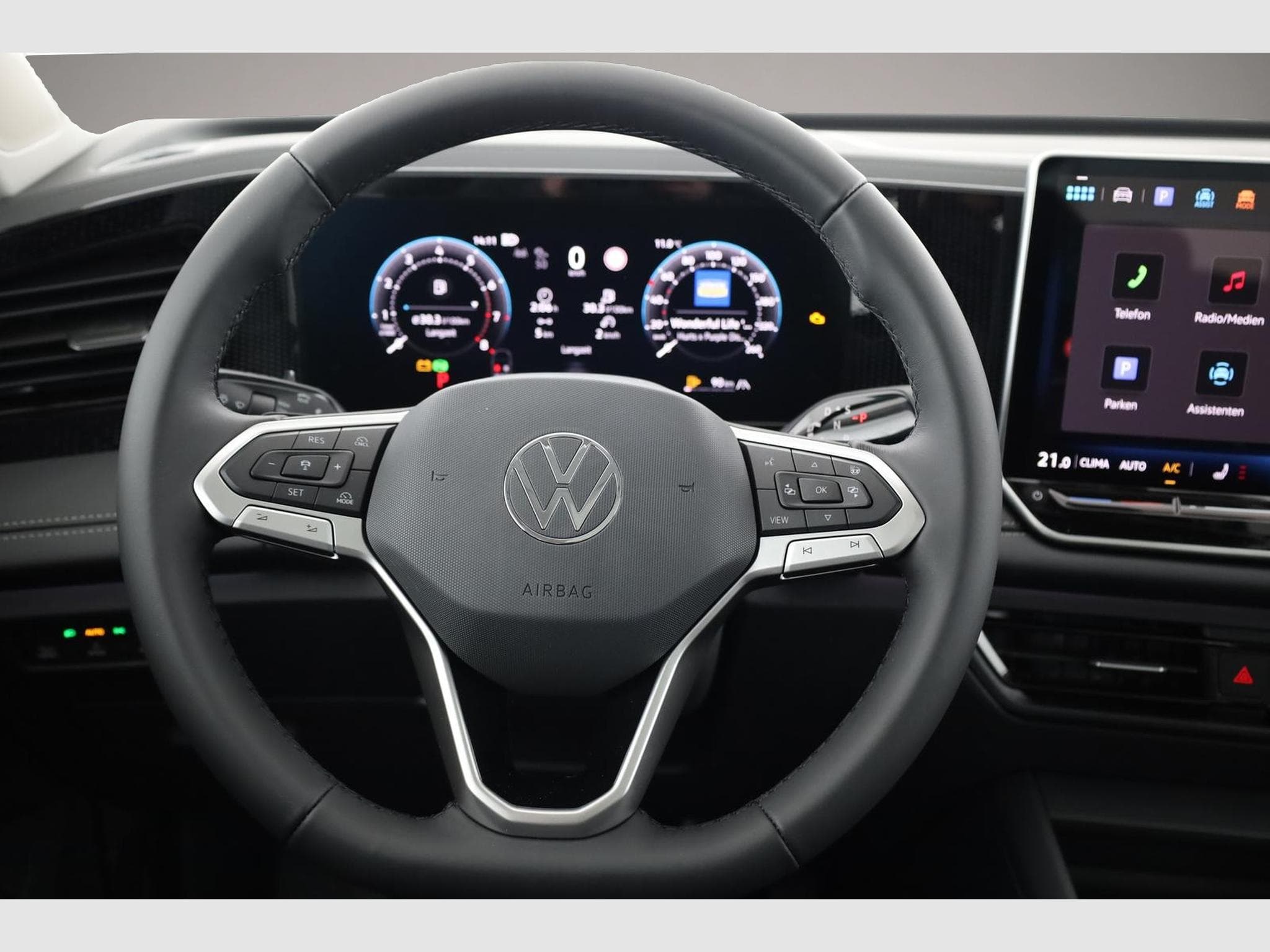 VW Tiguan (2025) - Photo 6
