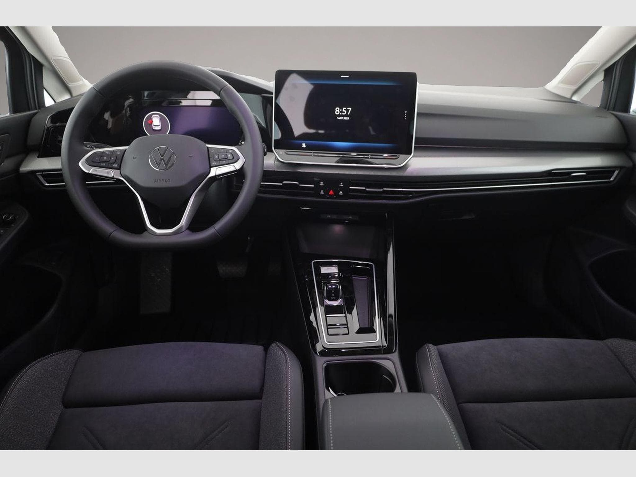 VW Golf (2025) - Photo 5