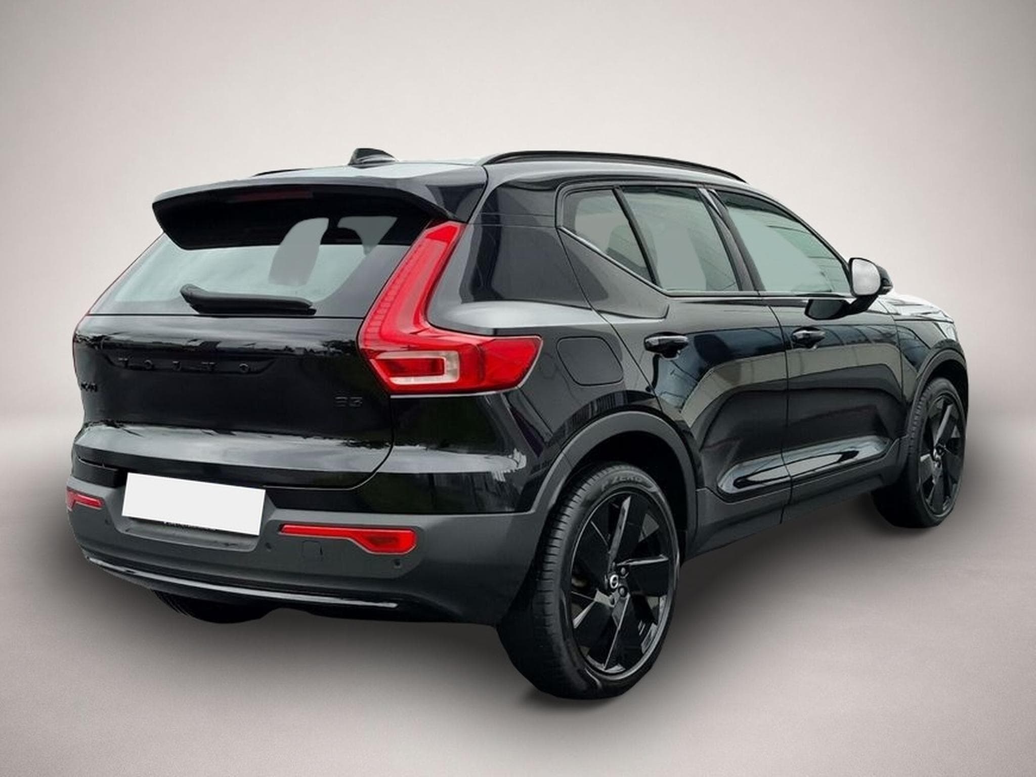 Volvo XC40 (2025) - Photo 2