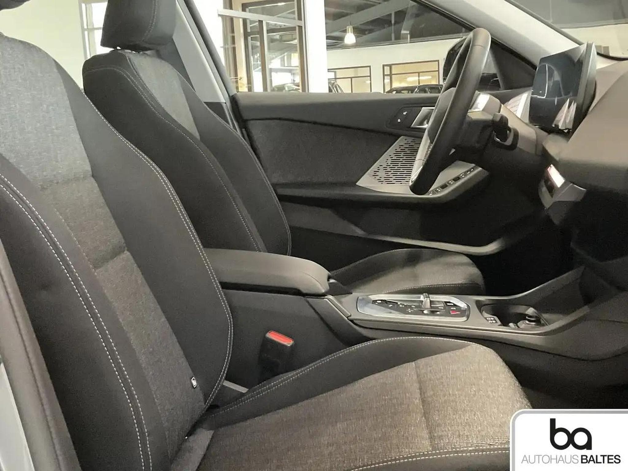 BMW 120 (2025) - Photo 7