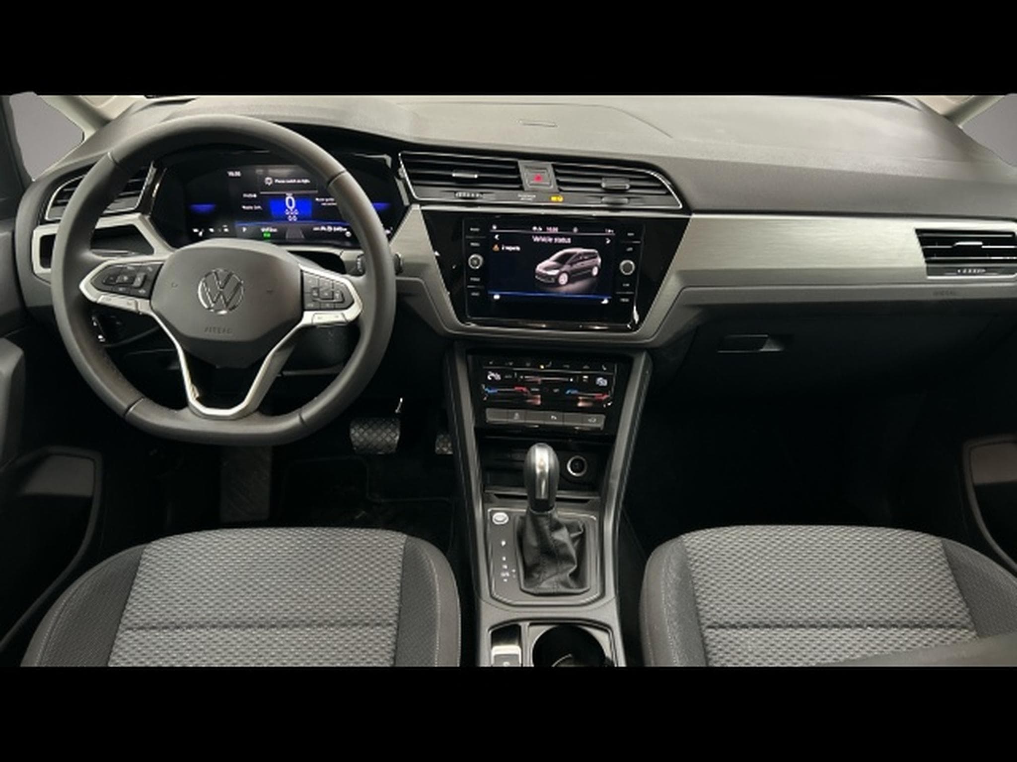 VW Touran (2025) - Photo 5