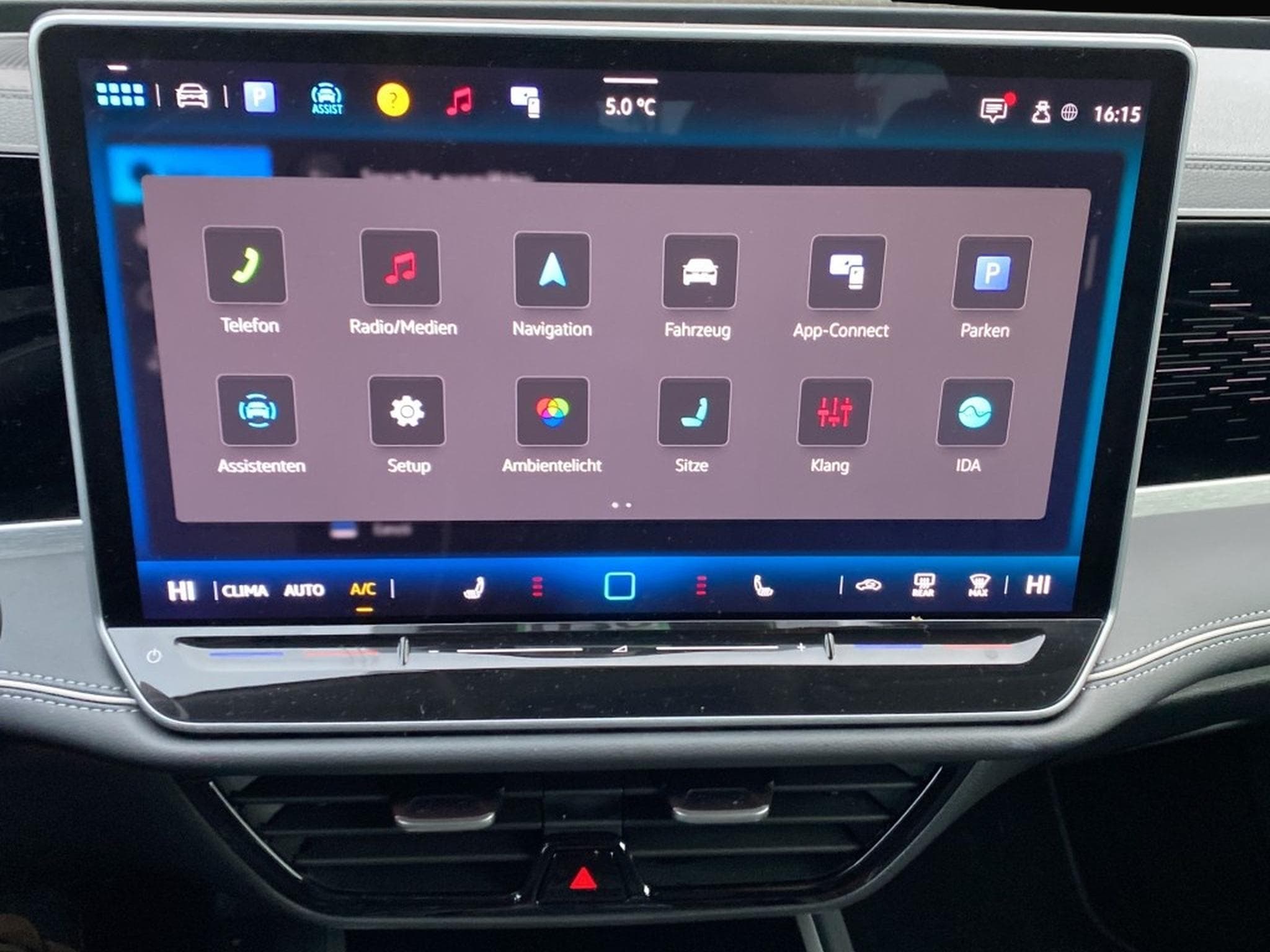 VW Passat (2025) - Photo 6
