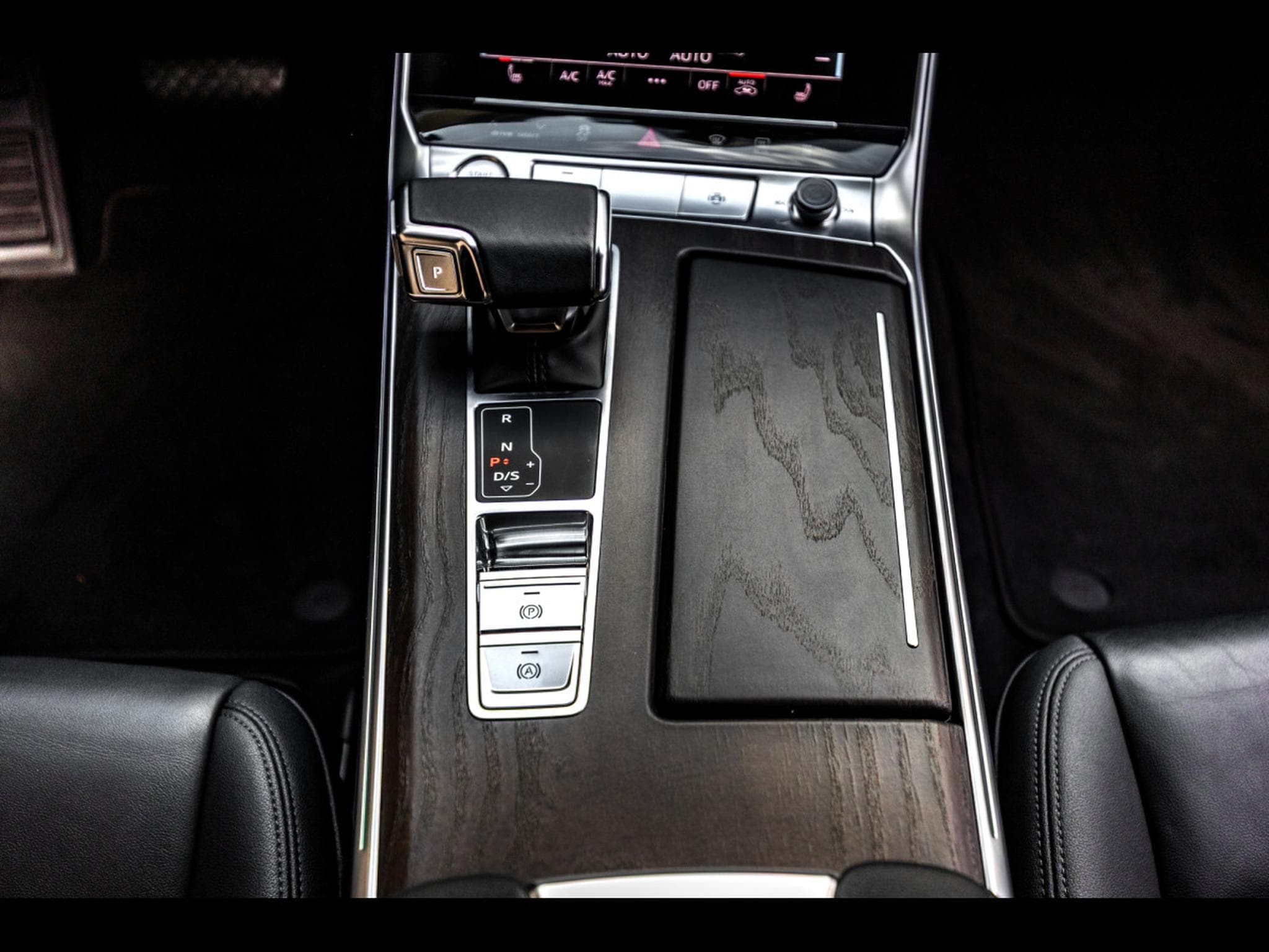 Audi A6 AVANT 55 3.0 TDI V6 QUATTRO TIPTRONIC (349 CH) – MYTHOS BLAC (2020) - Photo 22
