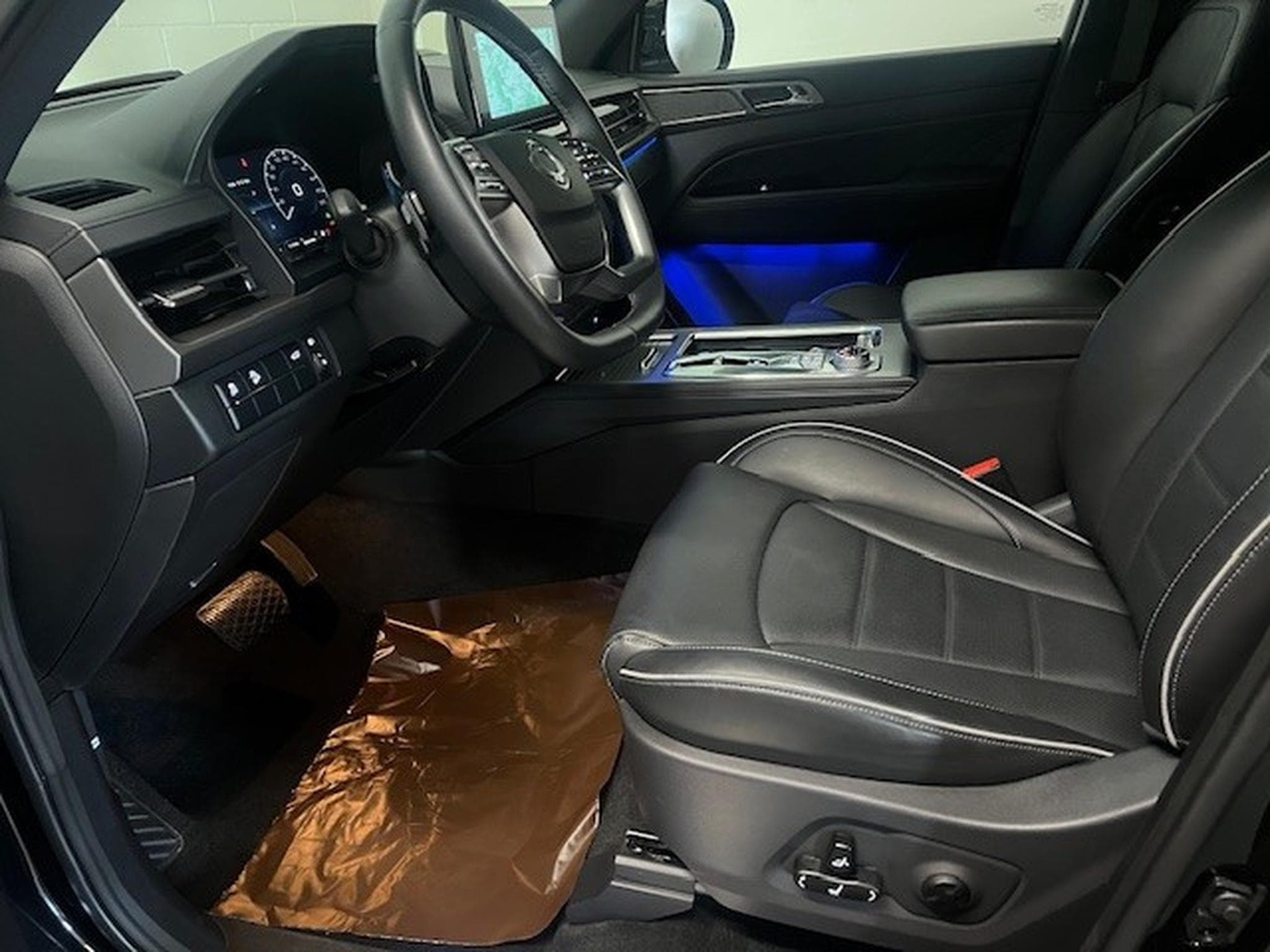 KGM Rexton 2.2 D-DIT BLACK-LINE 4WD BOITE AT8 (2025) - Photo 5