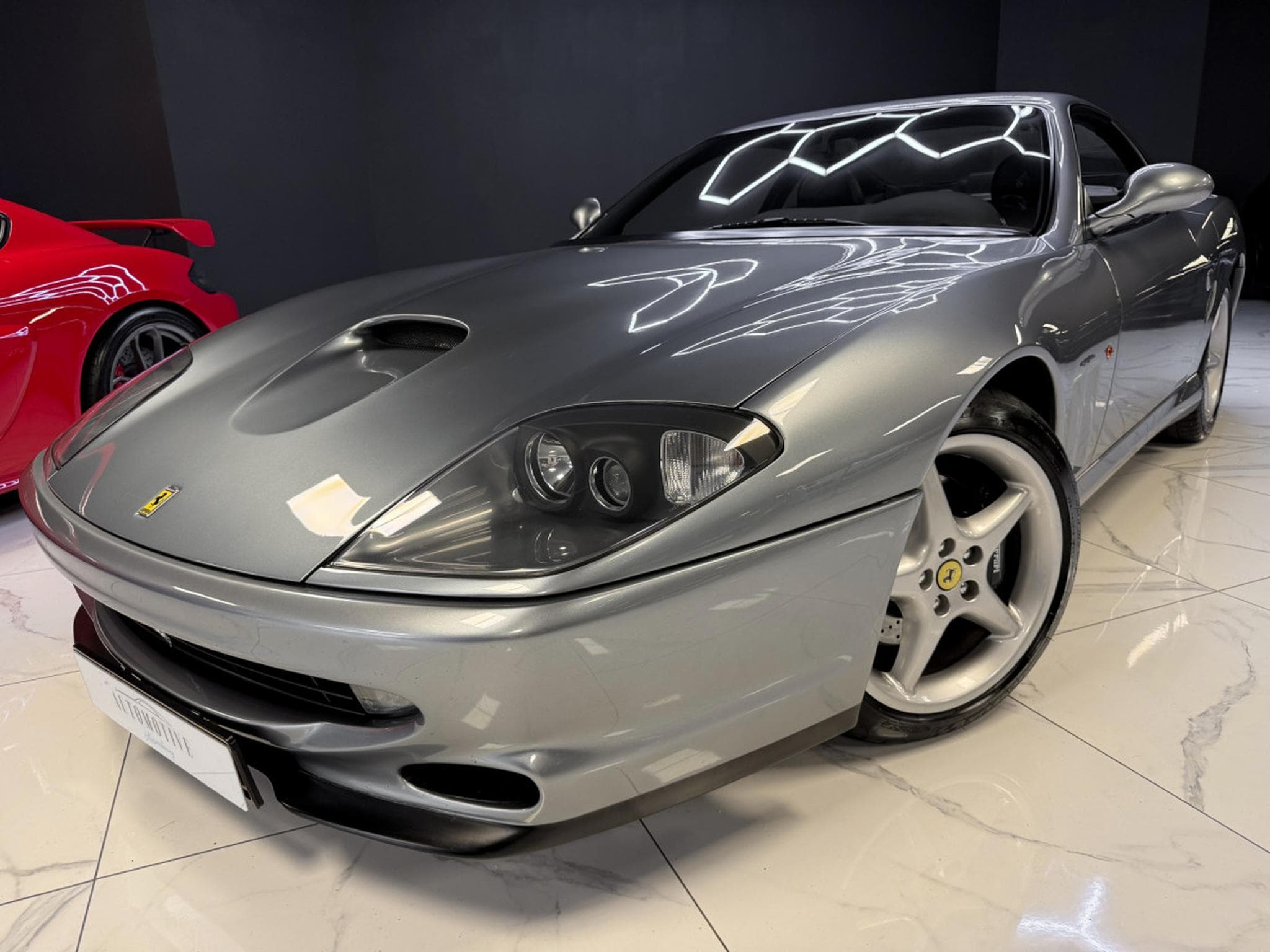 Ferrari 550 MARANELLO / 5.5 V12  / FULL SERVICE (1998) - Photo 11