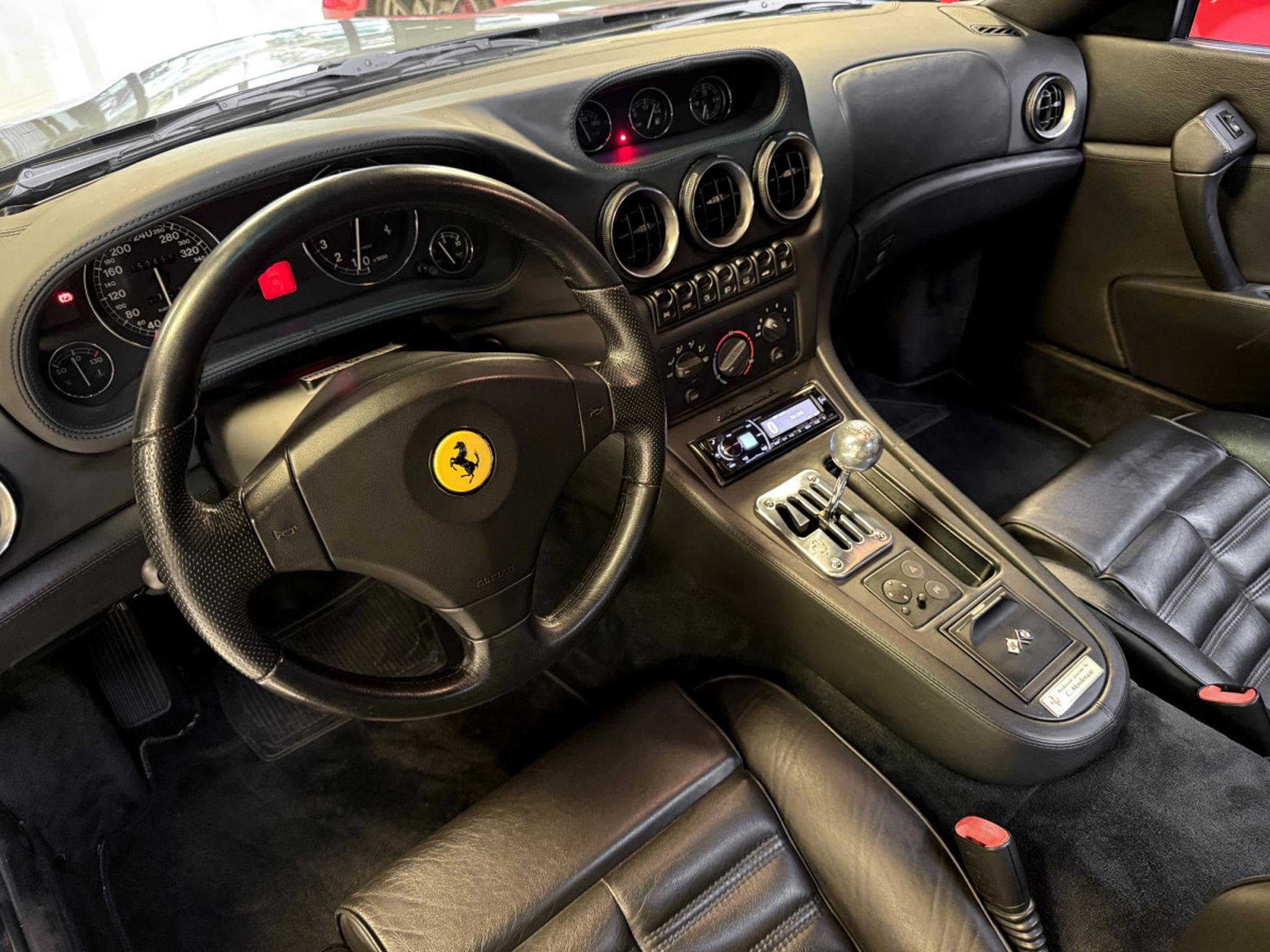 Ferrari 550 MARANELLO / 5.5 V12  / FULL SERVICE (1998) - Photo 14