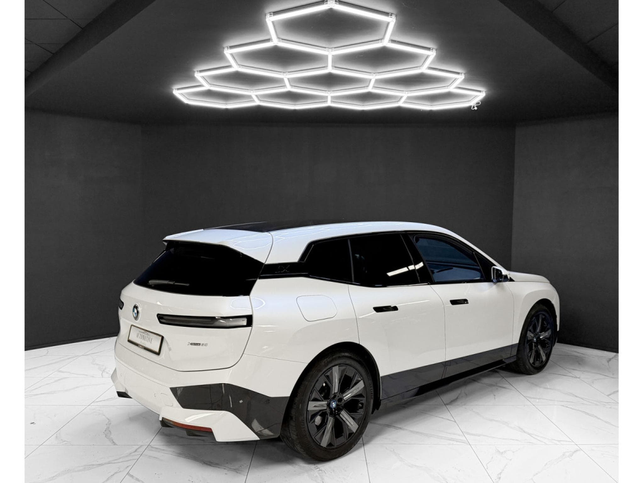 BMW iX 50 xDrive / M SPORT / HK / PANO / 360 (2023) - Photo 5